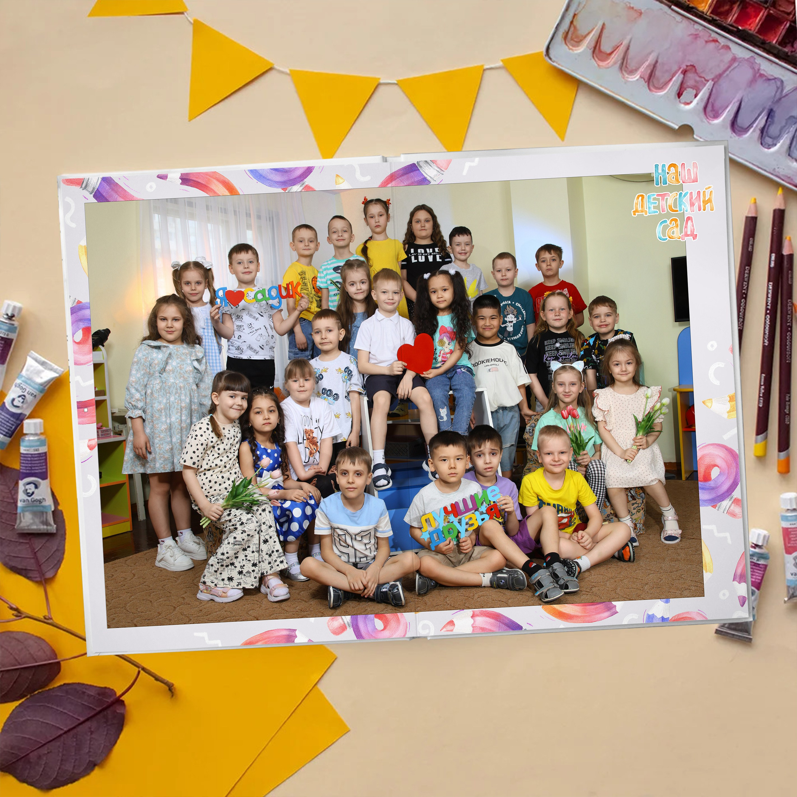 Дизайн "Цветные карандаши" — универсальные выпускные альбомы в Красноярске от AlbomKras 🖍️📚. AlbomKras -выпускные альбомы Красноярска с авторским дизайном и качественной фотосъемкой! ⭐⭐⭐⭐⭐ 5.0