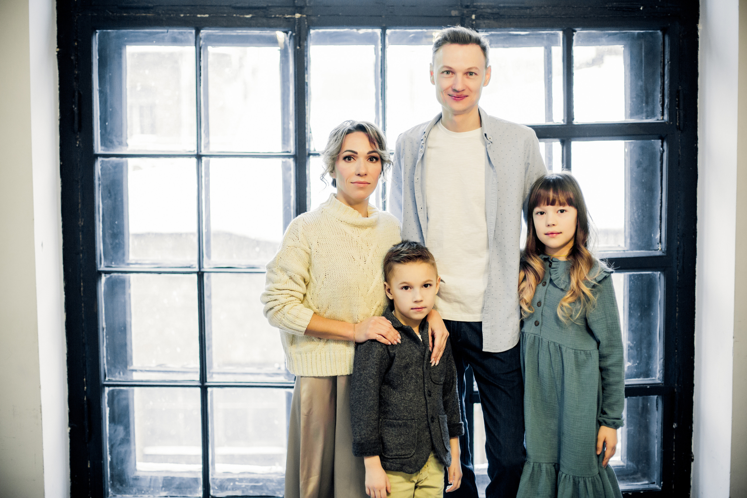 Фотосессия отца с маленьким сыном в студии. Детский, свадебный и семейный фотограф Юлия Курбатова, Санкт-Петербург