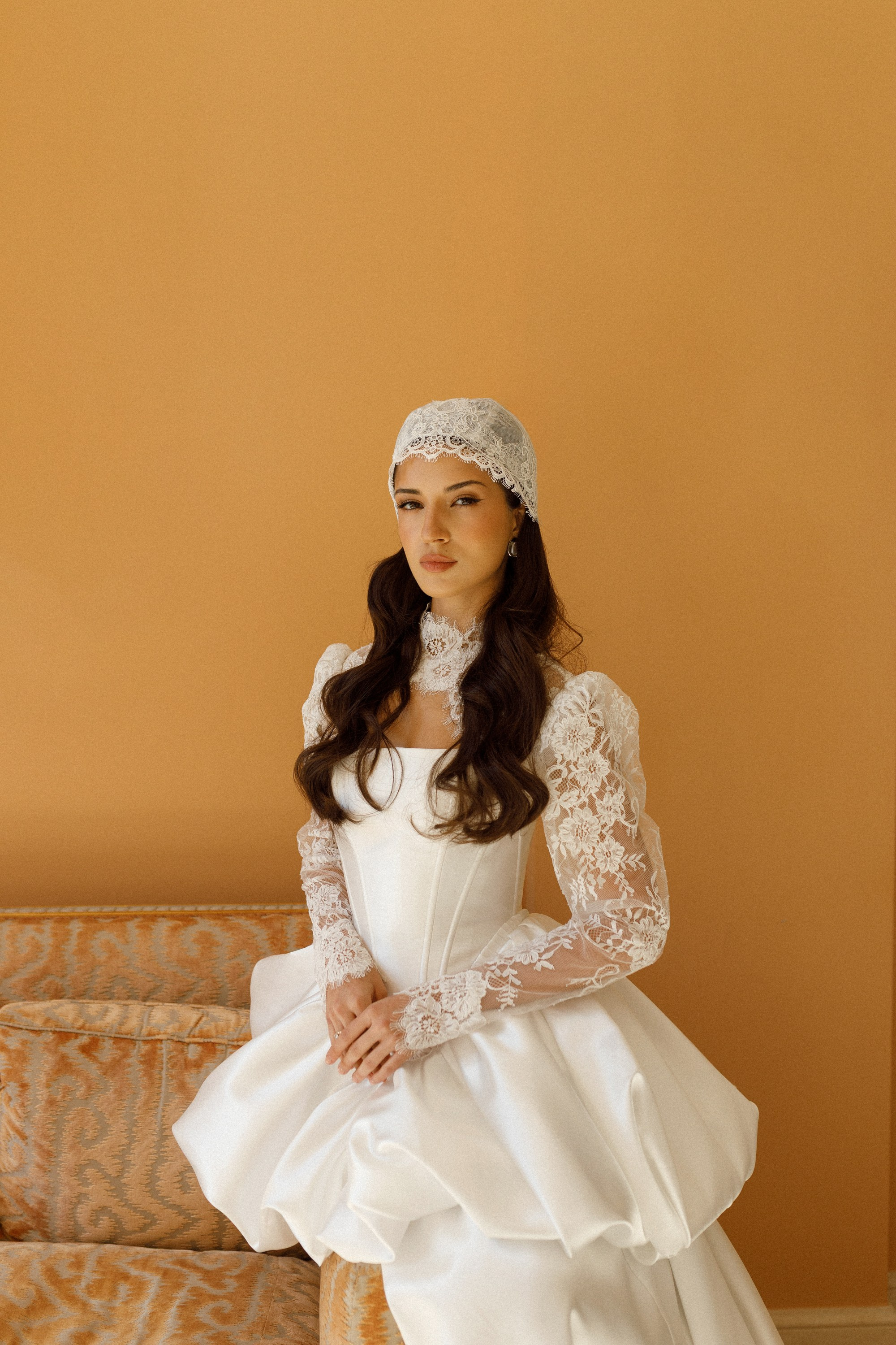 Петр и Лейла