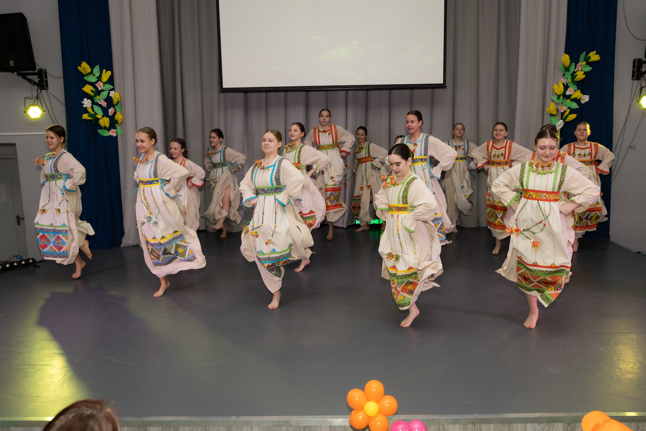 Танцевальный коллектив. Рыжий Фотограф Иркутск