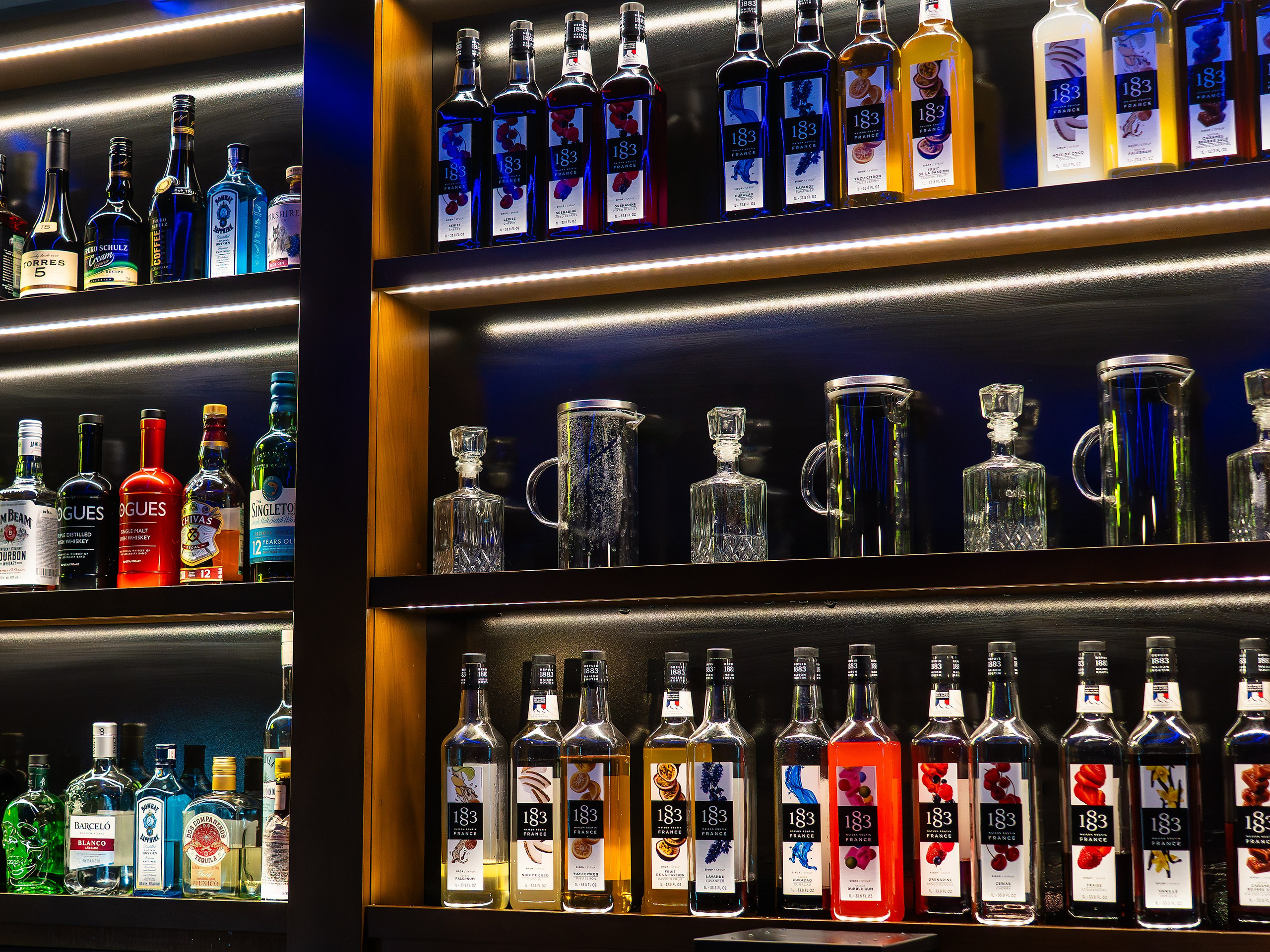 Фотографии заведения One Hookah. JOHNNY SOLOVEV VISION