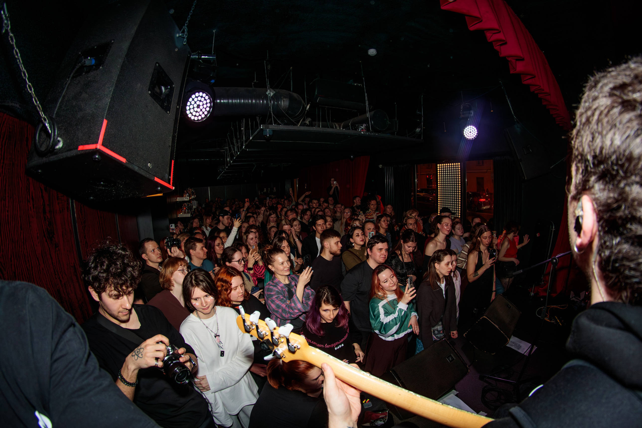 Хмыров акустика. Портретный и концертный фотограф в Санкт-Петербурге Егор Телятников