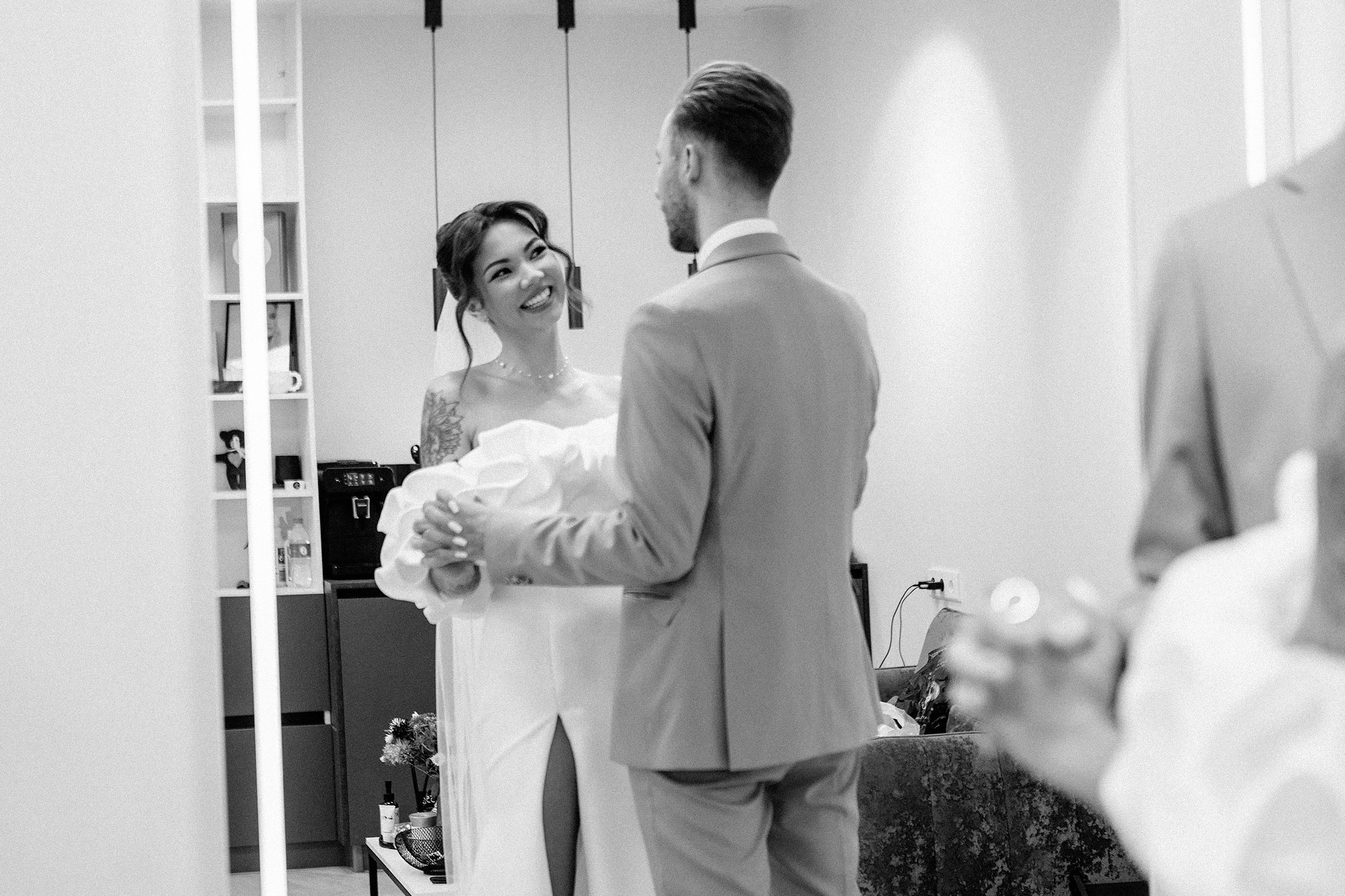 Саша и Вика 5.09.25. Свадебный фотограф Владивосток Алина Гевондова