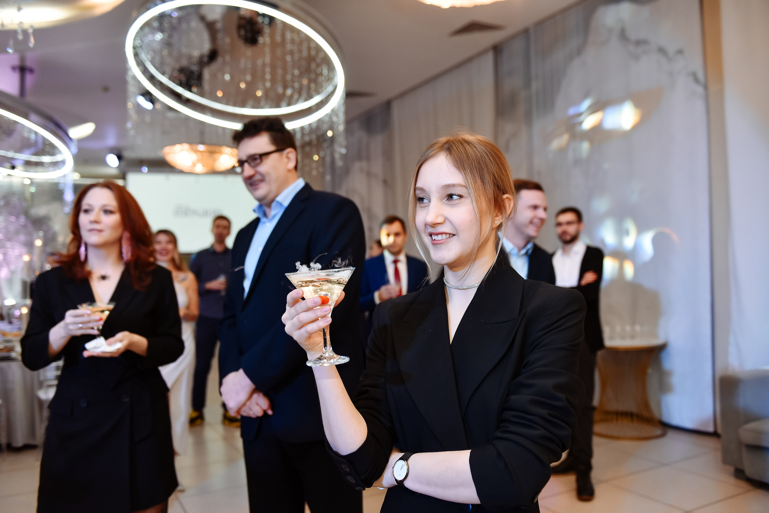 Новогодний корпоратив в ресторане Nebesa. Анастасия Петрович фотограф, фотокорреспондент в Москве и Санкт-Петербурге. Фотосъёмка репортажа, мероприятия, корпоративная съёмка, контент