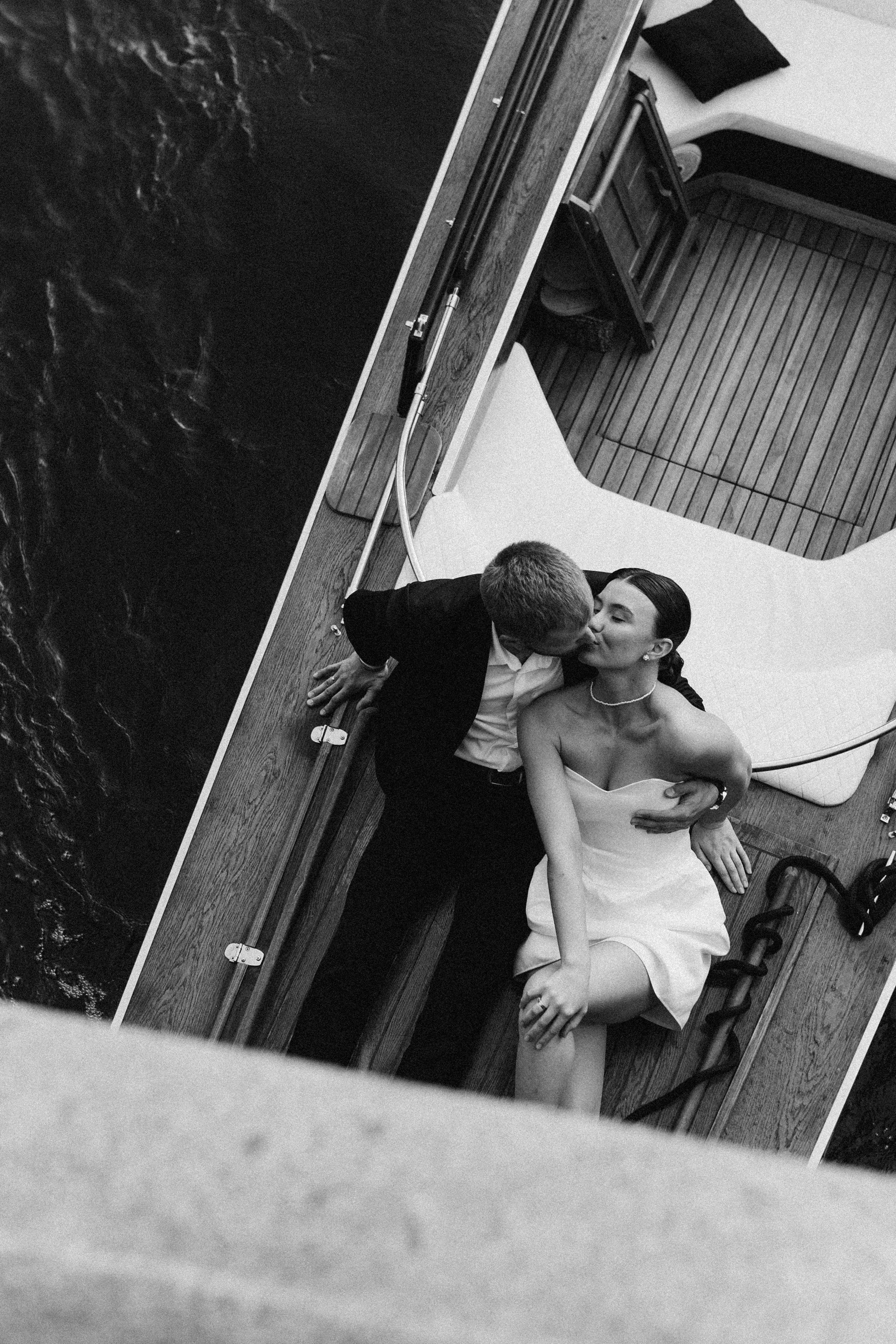 Костя и Лиза|прогулка + катер. Свадебный и love story фотограф в Санкт-Петербурге