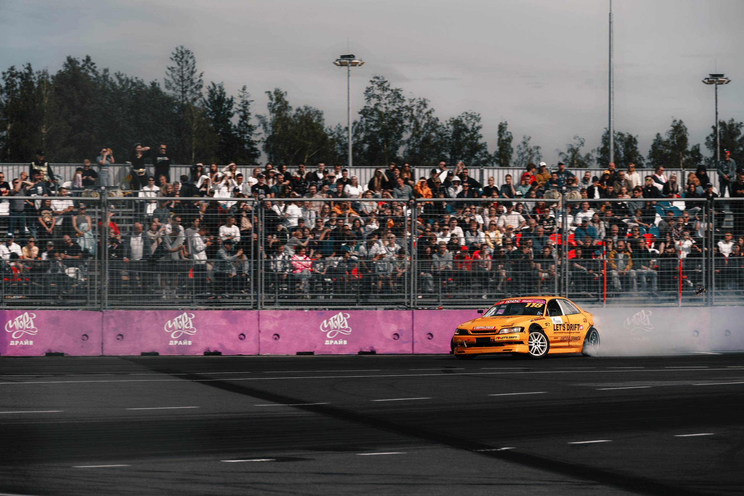 IDDC Этап 2: Бетонный Колизей и блогеры в деле