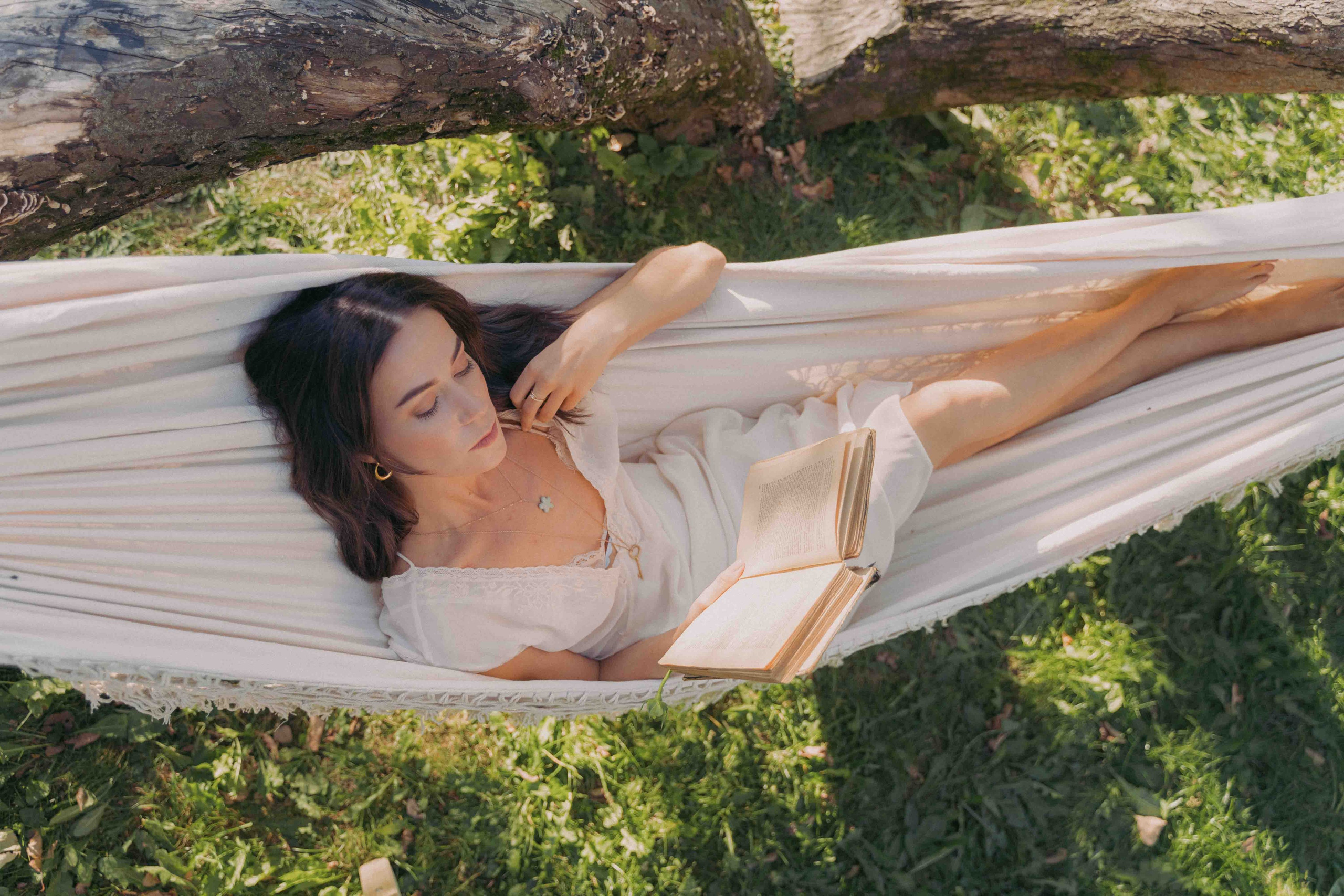 Яблоневый сад и гамак. Фотограф и видеограф в Москве и Абу Даби Мария Кулагина