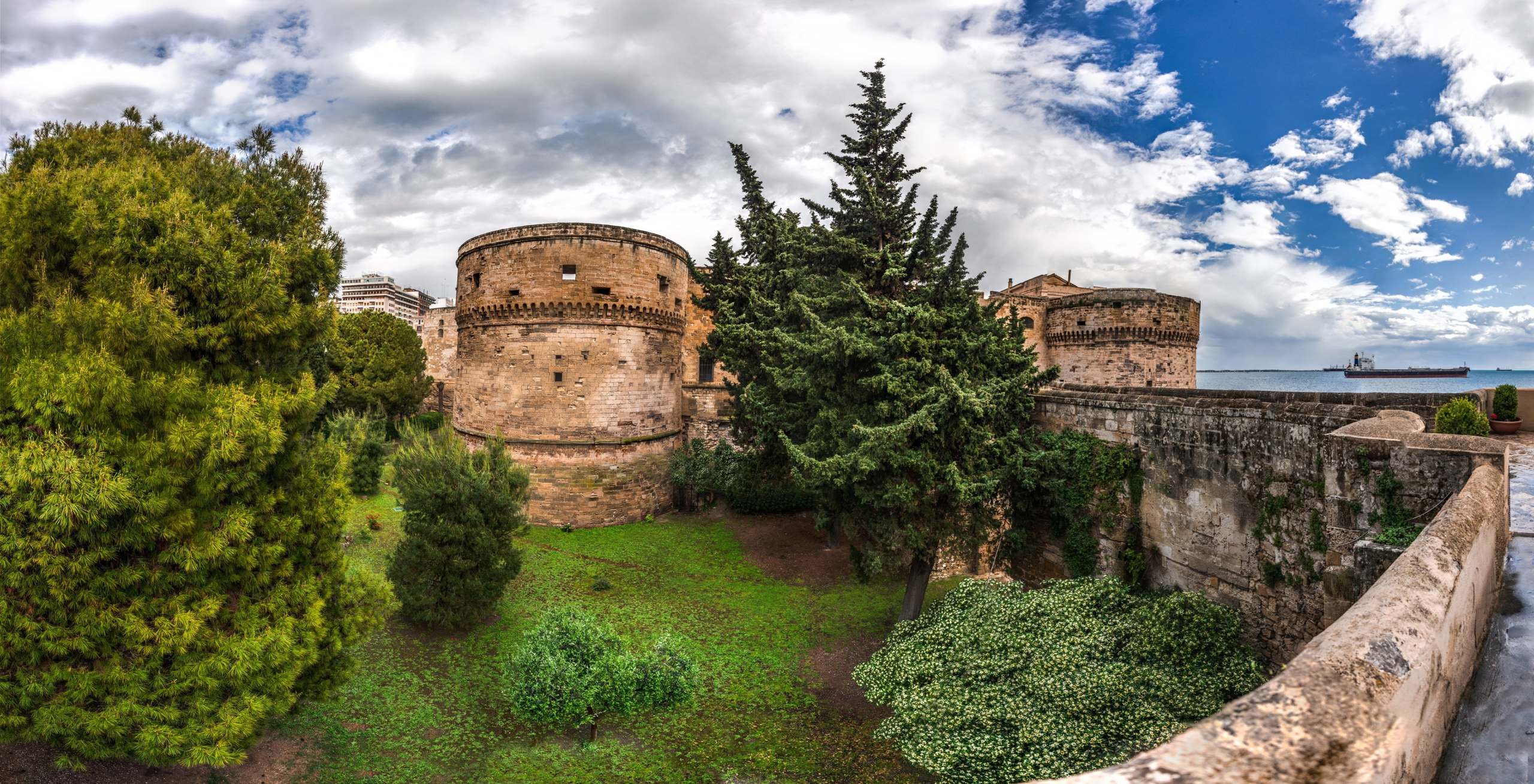 Апулия Таранто. Фотограф Лара Кучина