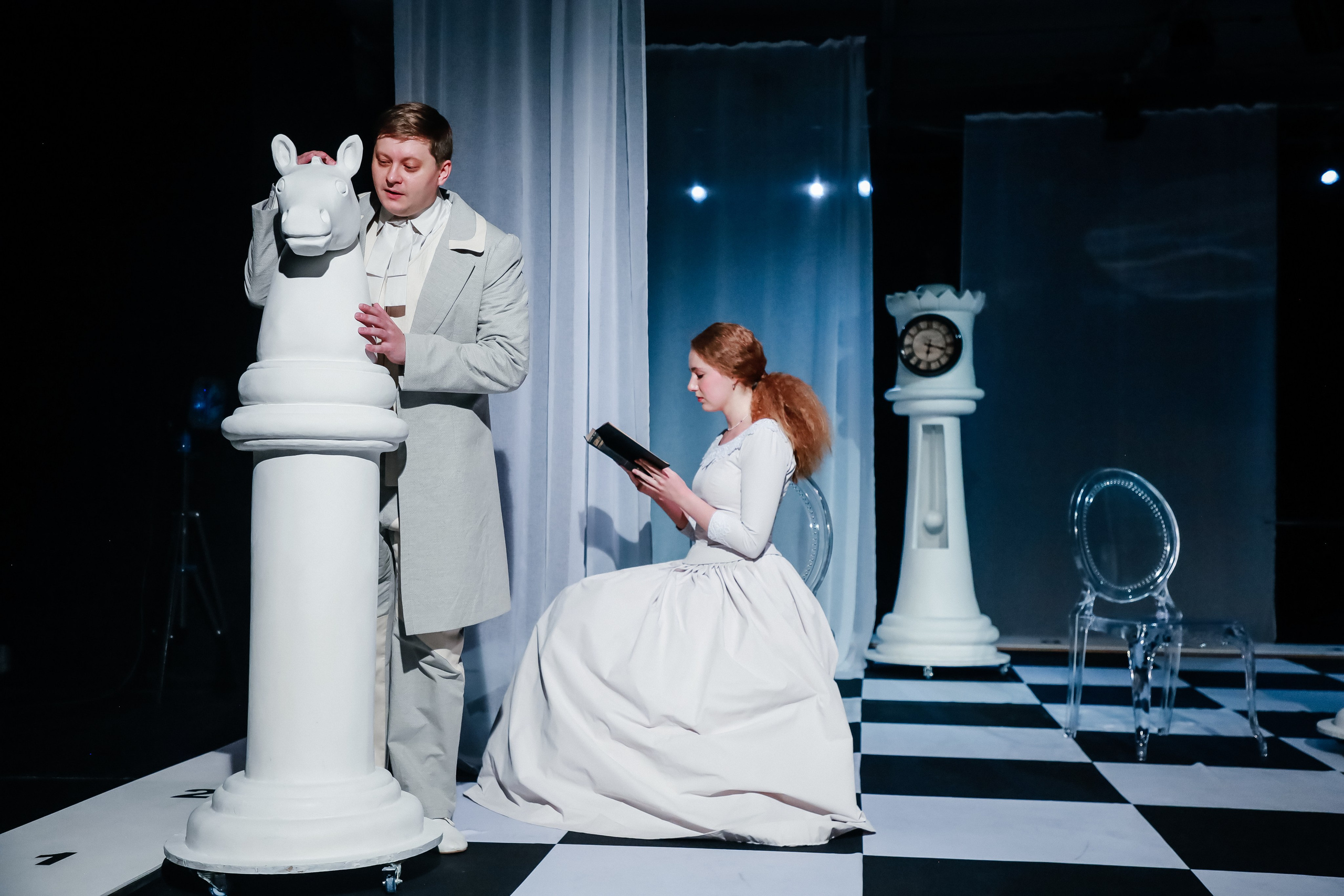 «Дядюшкин сон». Молодёжный театр алтая. Режиссер Дарья Камошина. Фоторепортаж. Театральная фотосъёмка