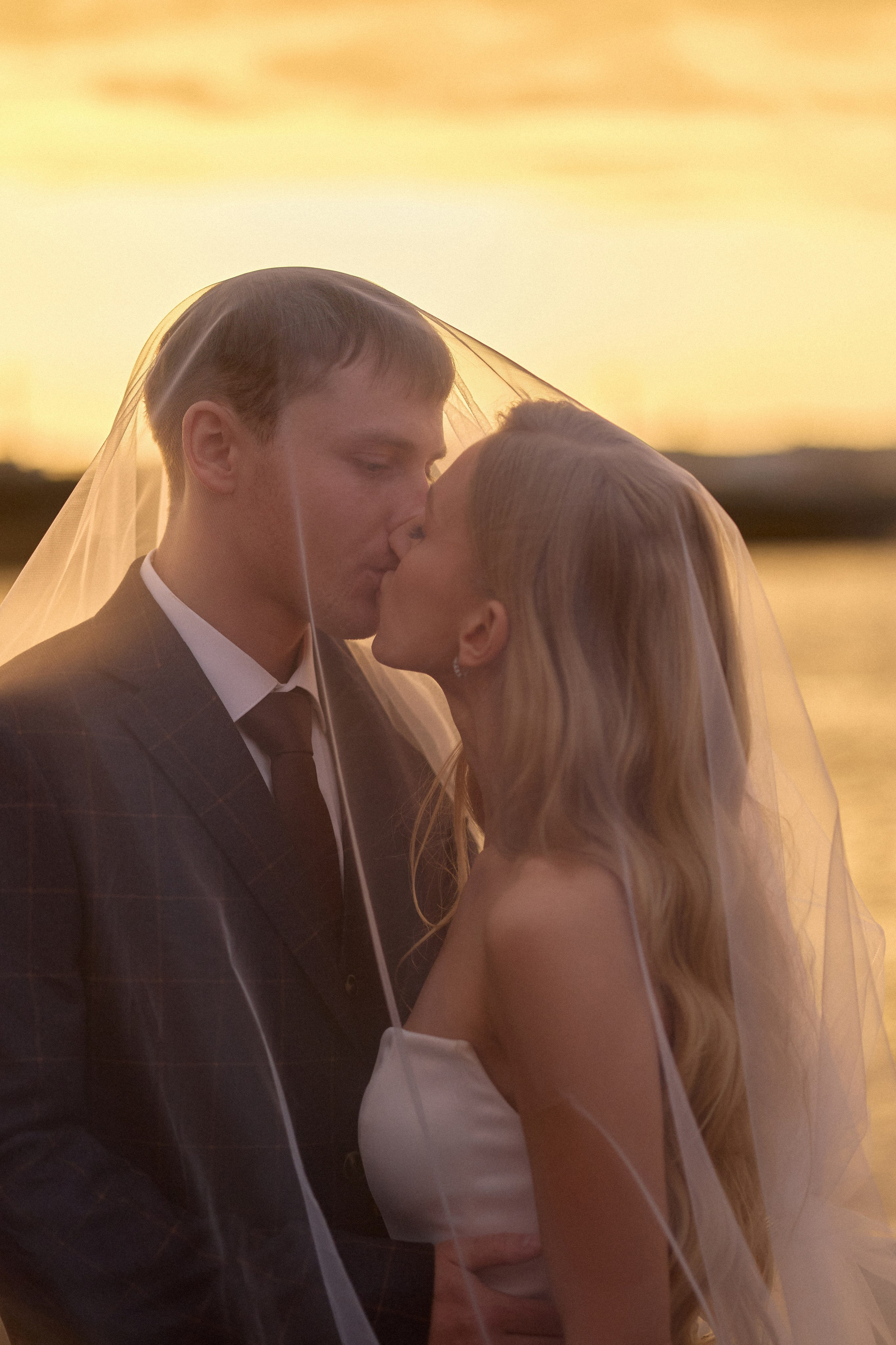 Свадебная фотосессия в Дворце Бракосочетания № 1. Сестры Карабаза. Фотографы и ретушеры в Москве и Санкт-Петербурге