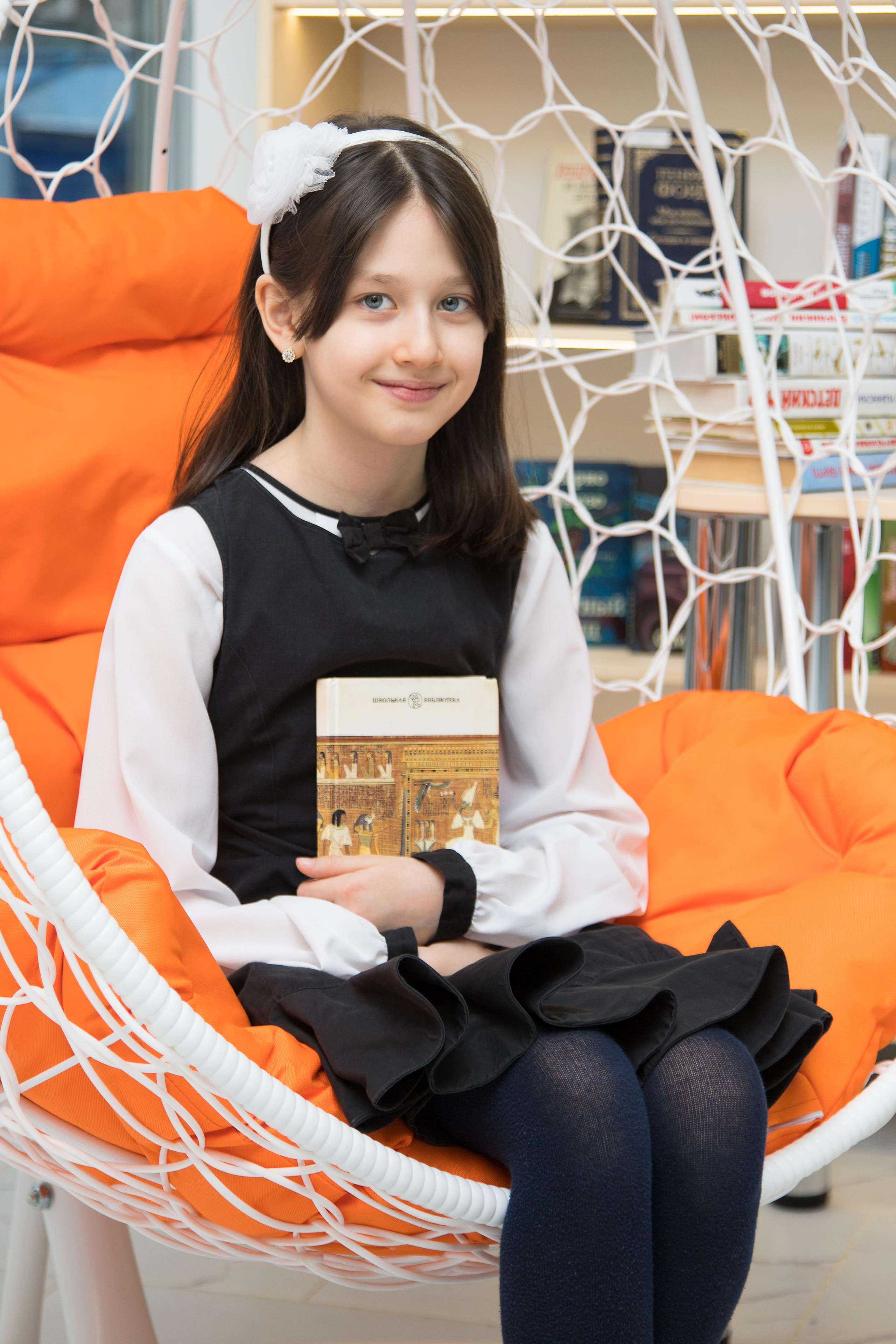 4 класс. Школьный фотограф в г. Нальчик Галимат Абитова