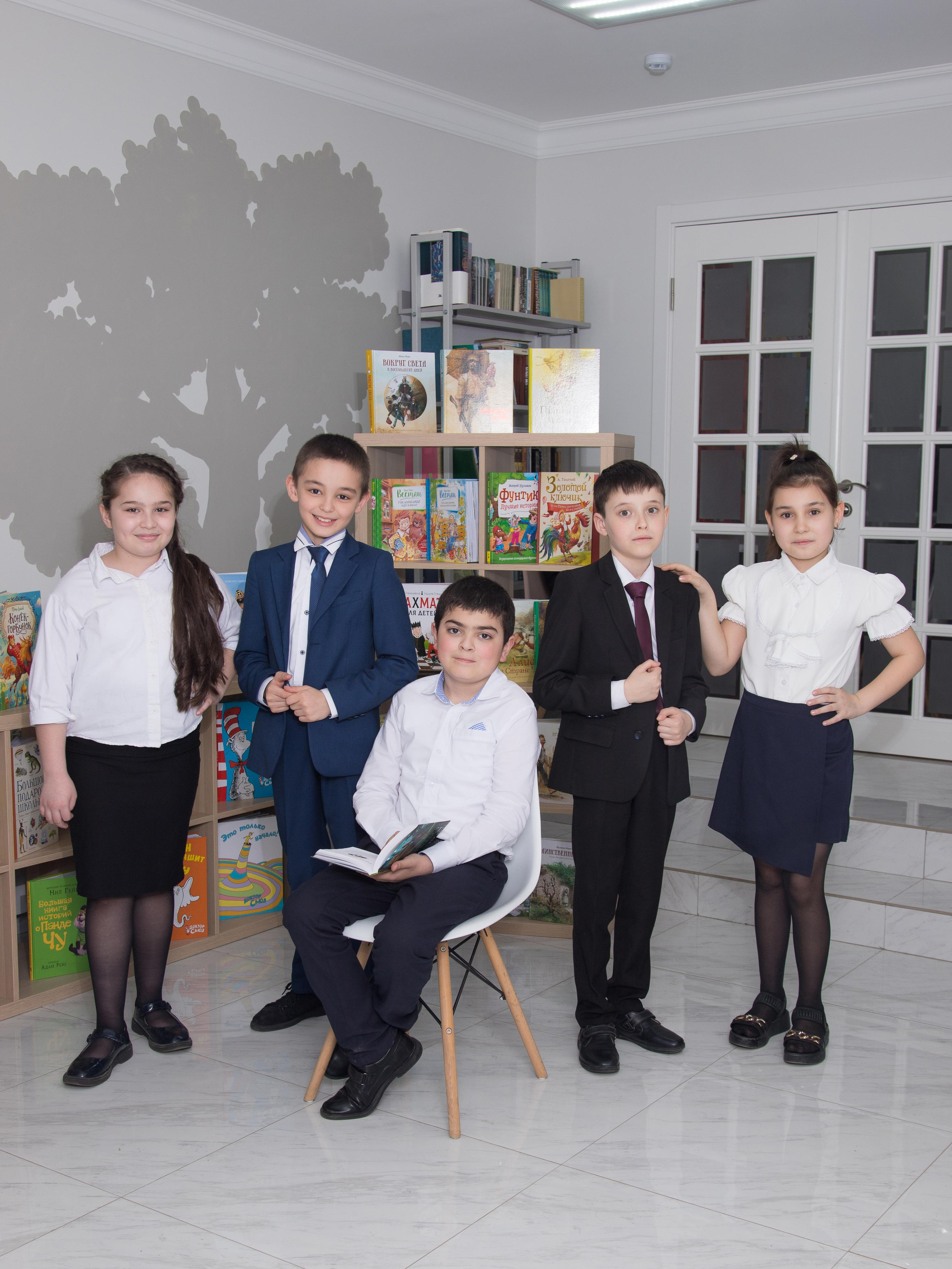 4 класс. Школьный фотограф в г. Нальчик Галимат Абитова