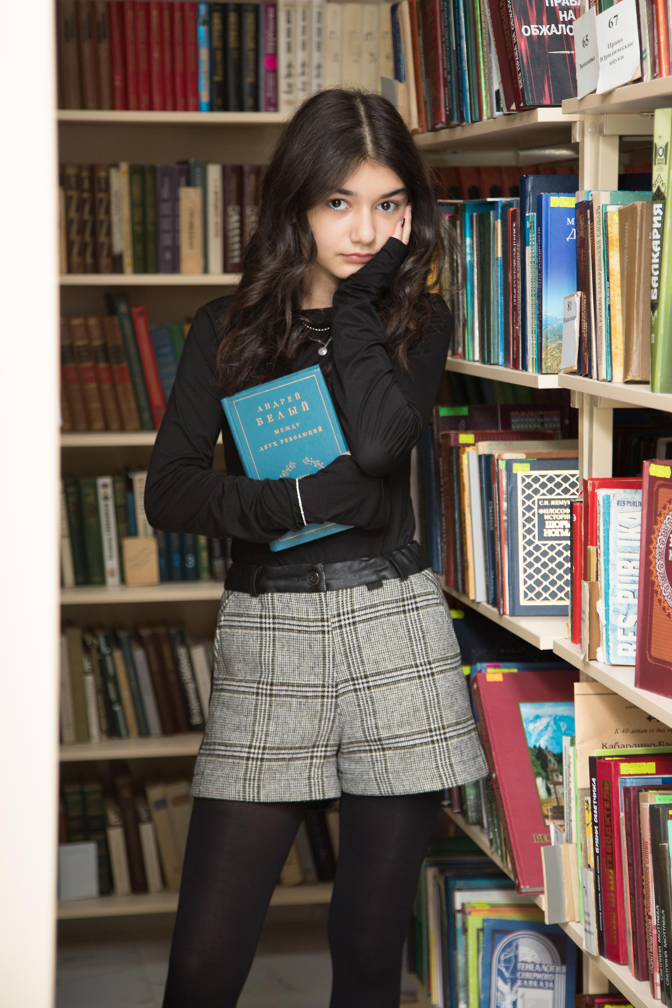 9  и 11 классы. Школьный фотограф в г. Нальчик Галимат Абитова