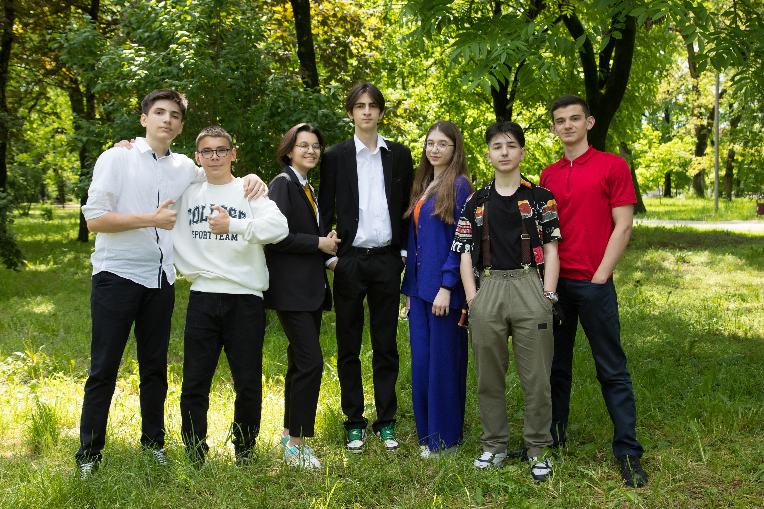 9  и 11 классы. Школьный фотограф в г. Нальчик Галимат Абитова