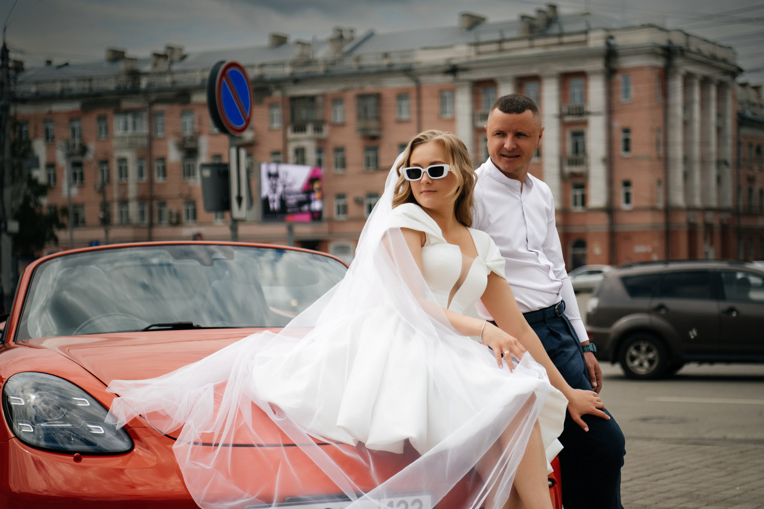 alt="Свадебная фотосессия в Барнауле. Свадебный фотограф Анна Глухова"