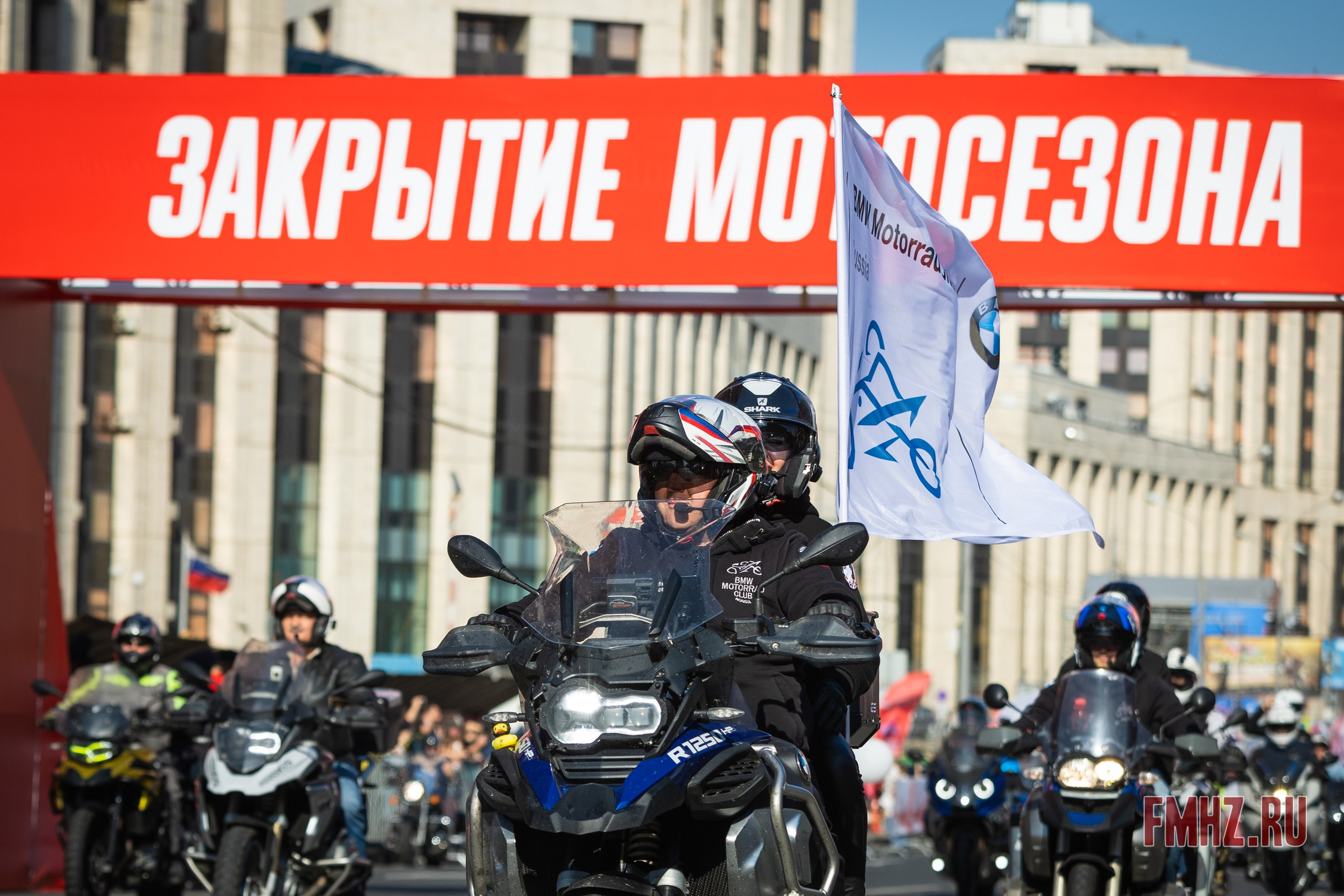 Закрытие Мотосезона 2023 на проспекте Академика Сахарова. Фотограф Владимир Охрименко