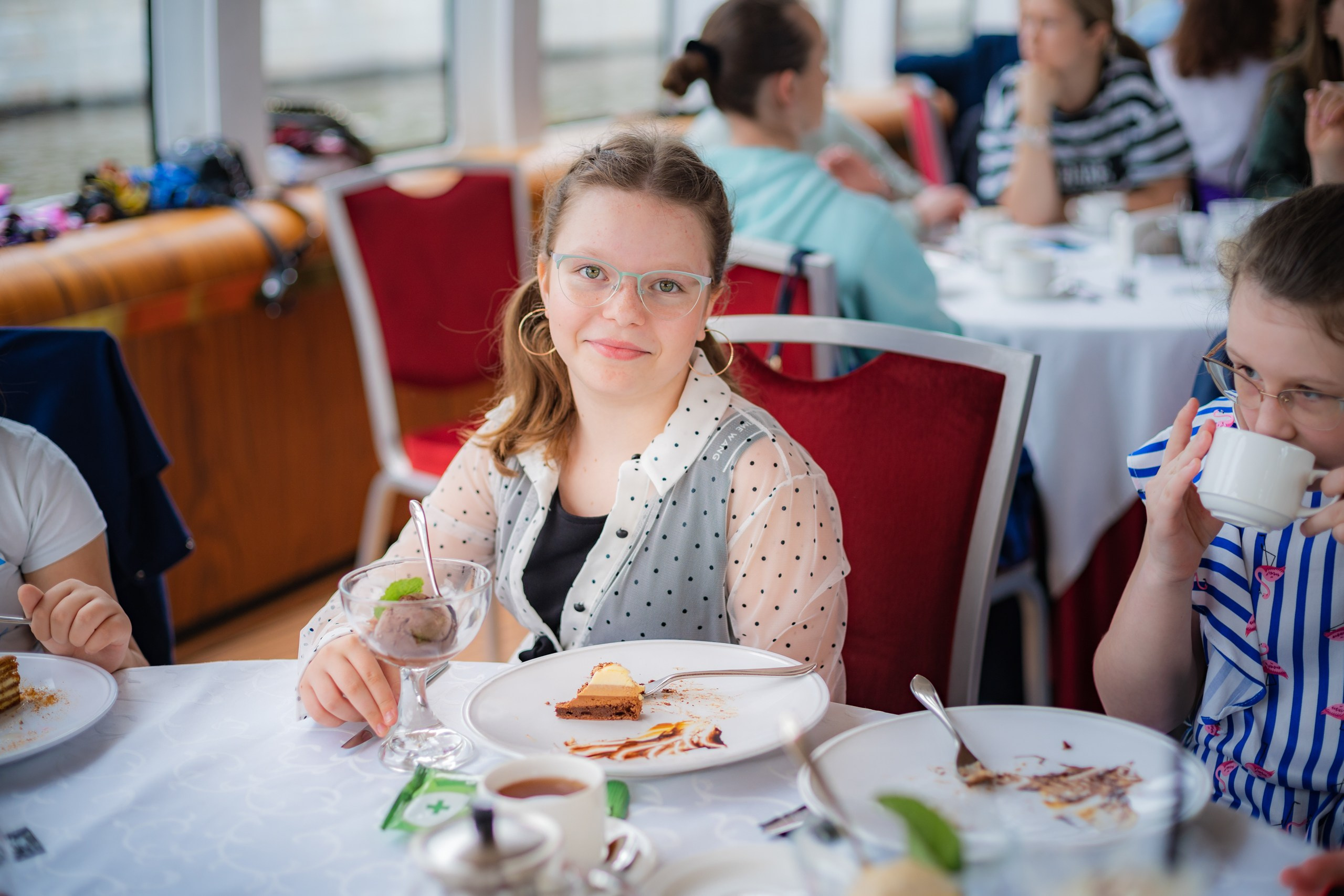 Выпускной на теплоходе. 4 класс