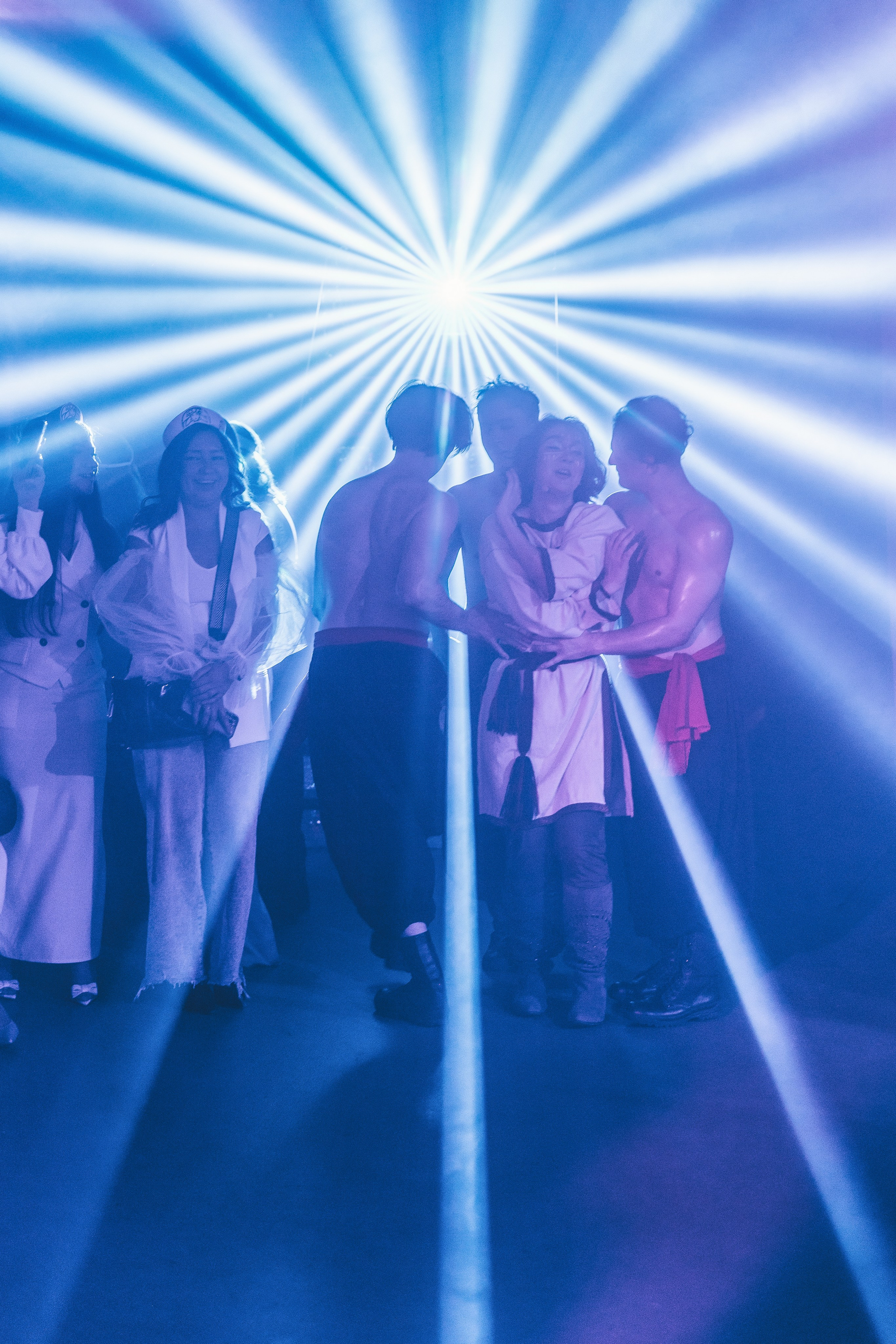 МЕГАДЕВИЧНИК 8 марта. Портфолио свадебного фотографа. Роман Каргаполов