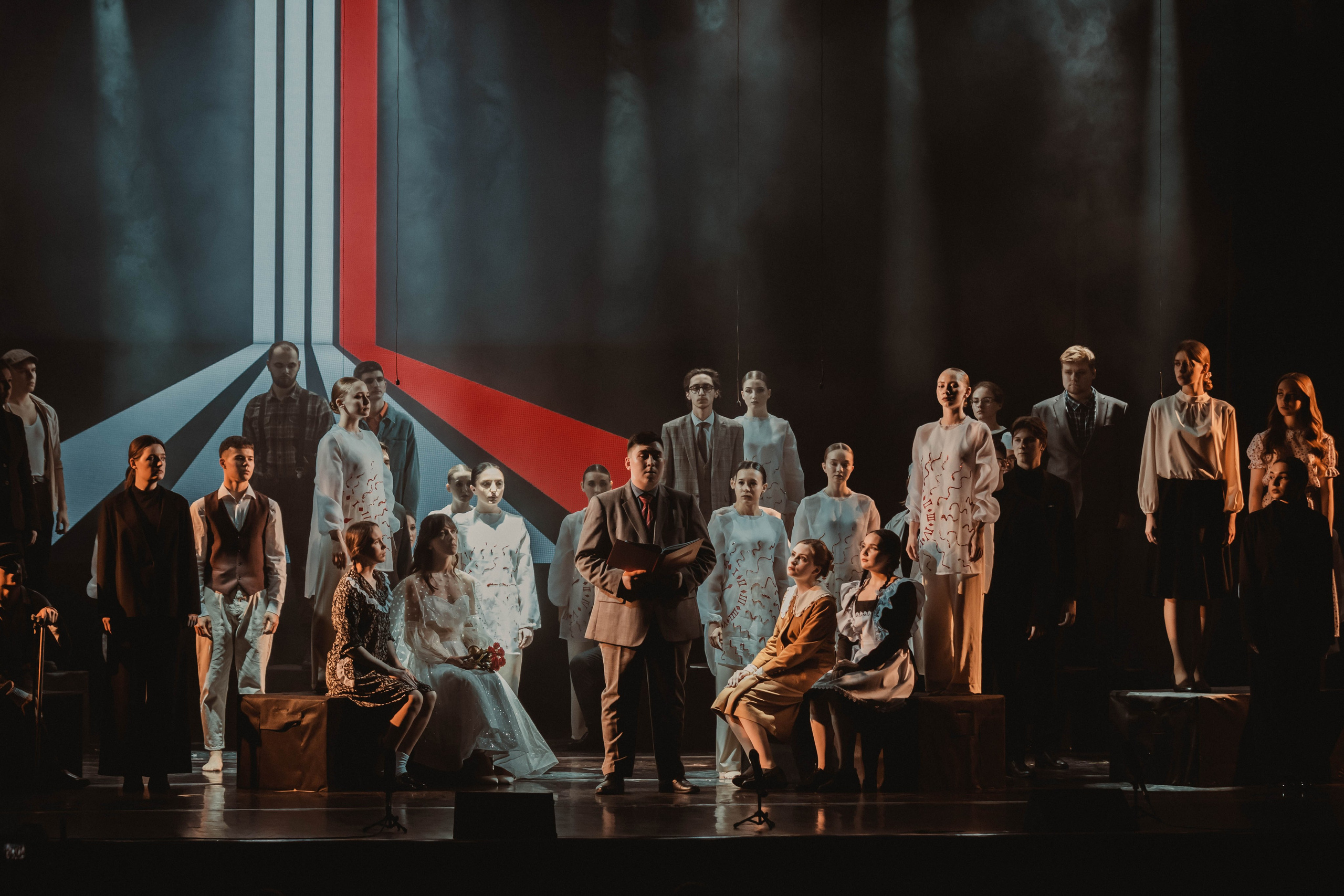 СПЕКТАКЛЬ. |ПОДТВЕРДИТЕ, ЧТО ВЫ ЧЕЛОВЕК. Фотограф в Екатеринбурге Ирада Баянгулова