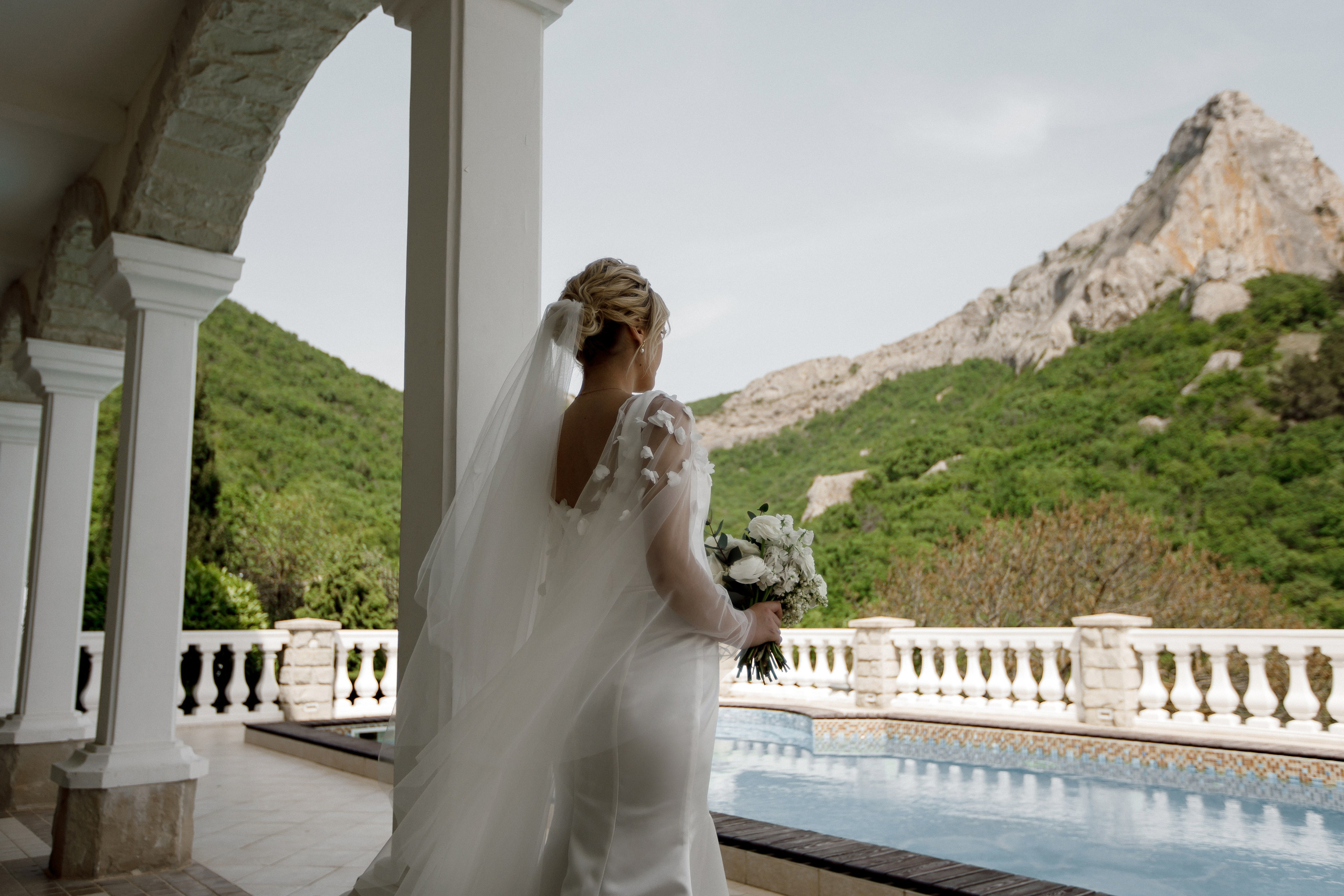 Денис и Алина. Белый замок. Фотограф Анна Лейман. Севастополь