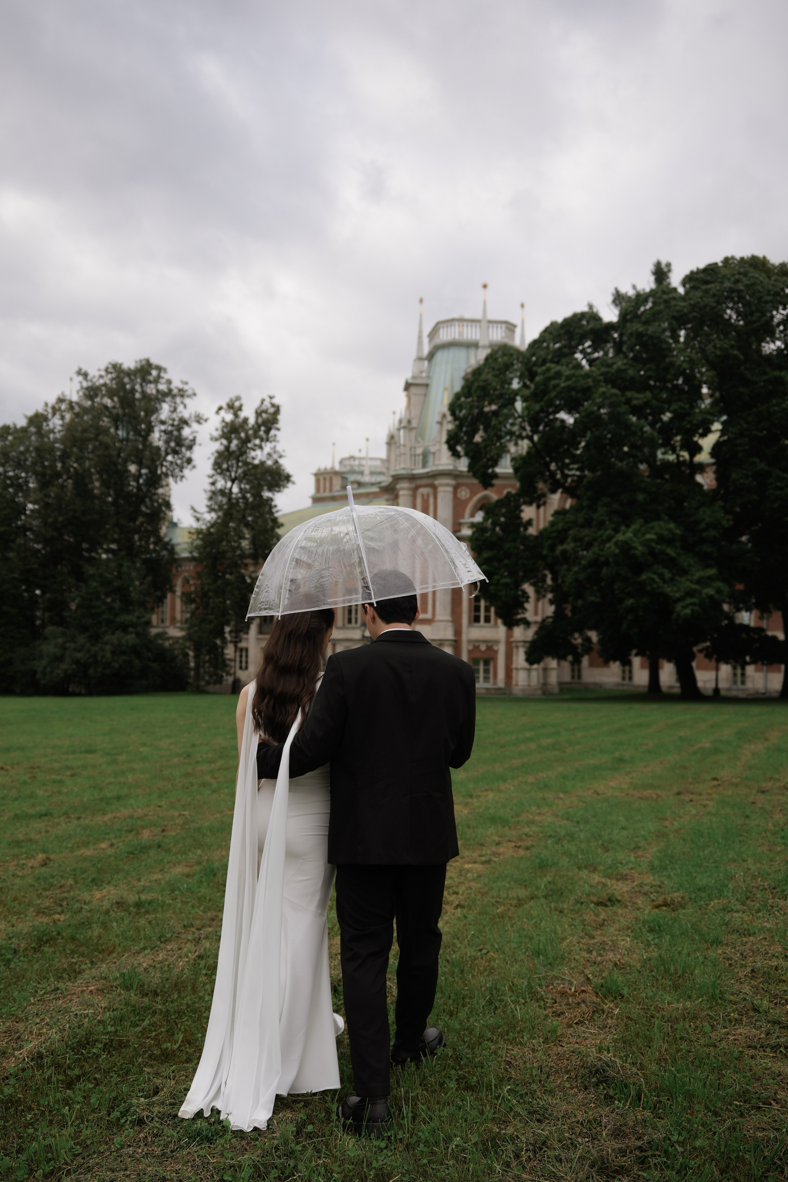 Свадебная фотосессия в усадьбе Царицыно