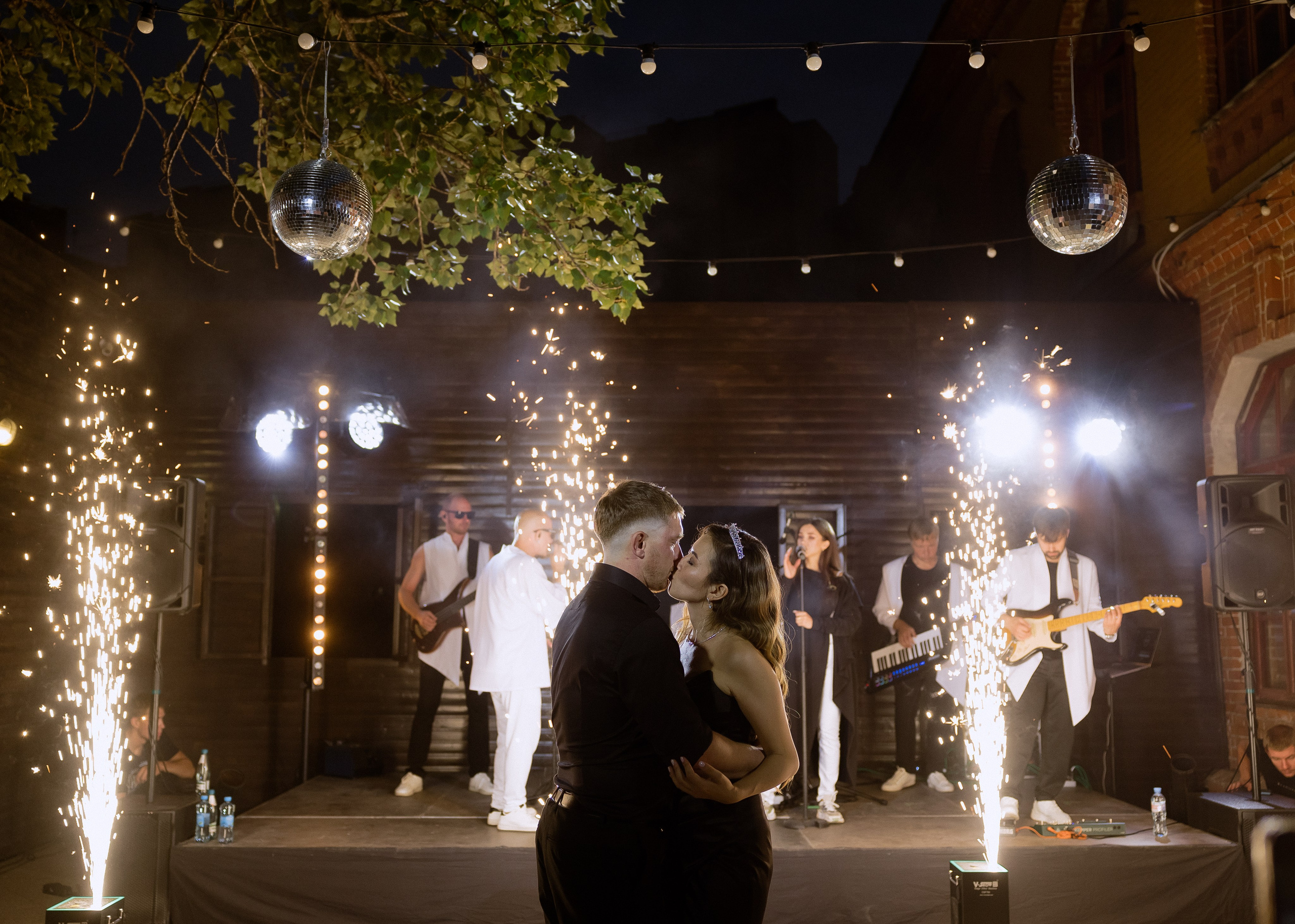 Дмитрий и Алита. Фотограф Эмиль Исякаев