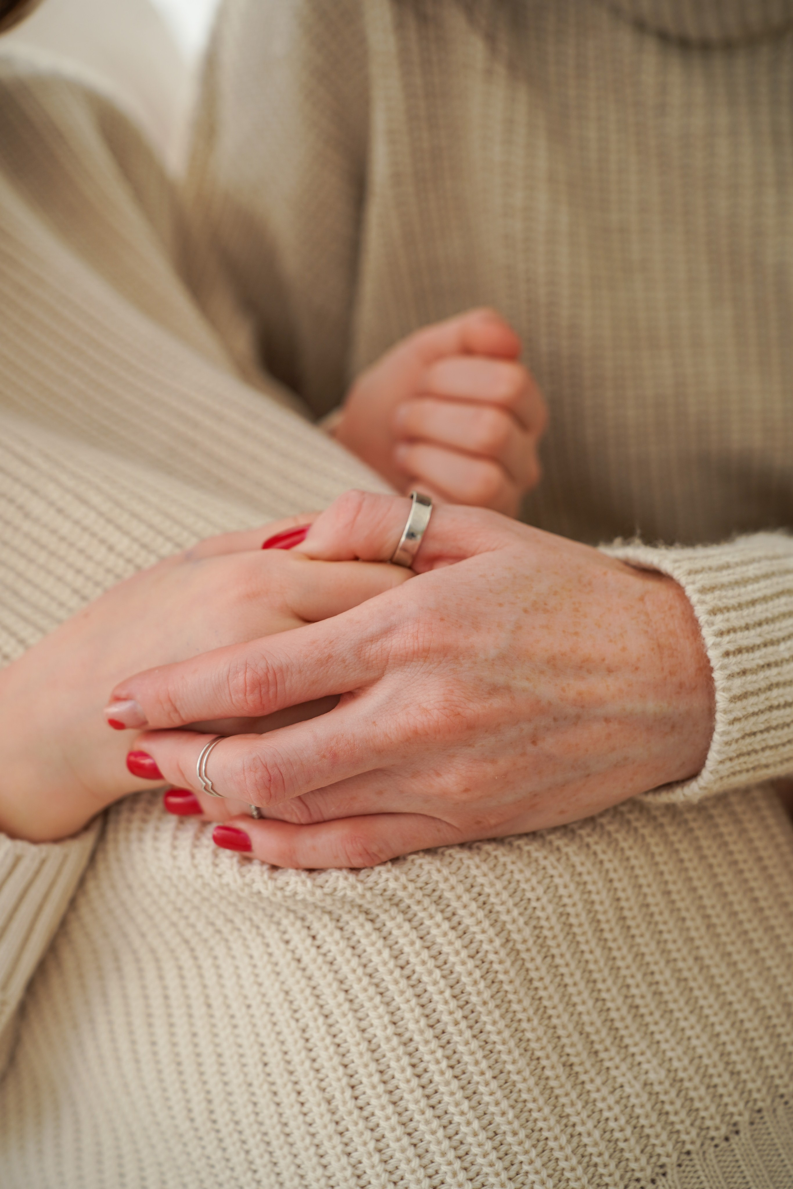 Мама с дочкой в shevapro.studio. Фотограф Москва, визуальный менеджер Дарья Шевченко