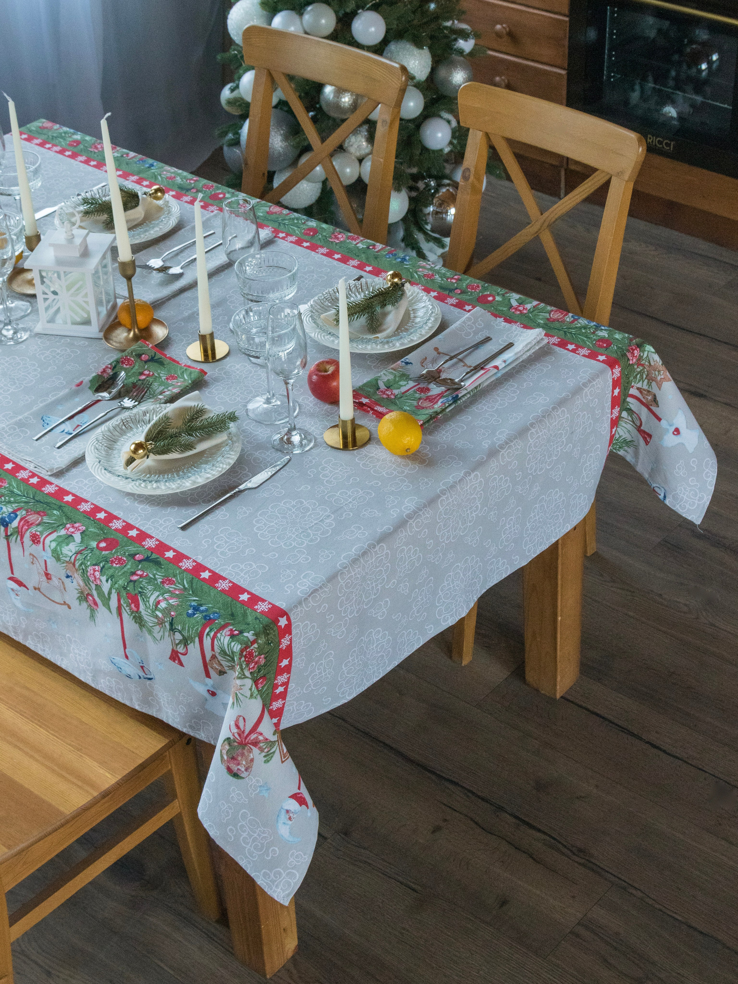 Скатерть новогодняя. Фотостудия для Wildberries Ozon