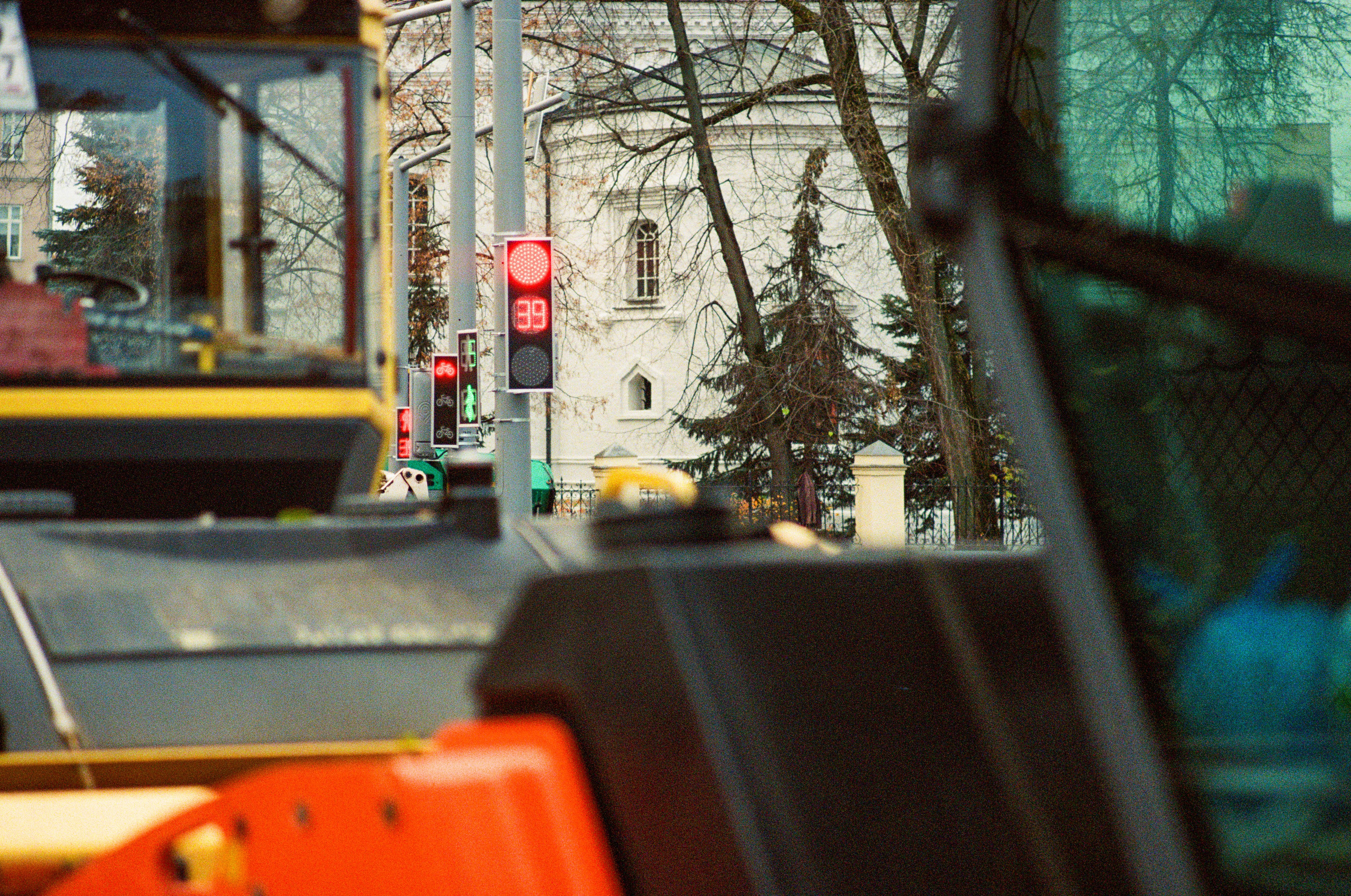 Светофор с цифрами 39 на улице Плющиха в Москве