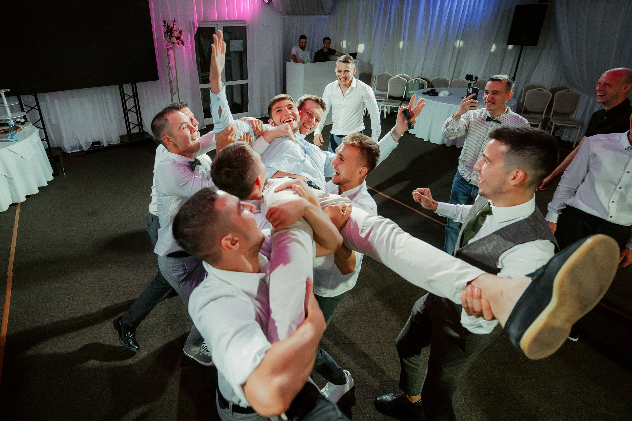 Руслан и Виктория. Фотограф Никита Анкудинов. Москва — Чебоксары — Казань