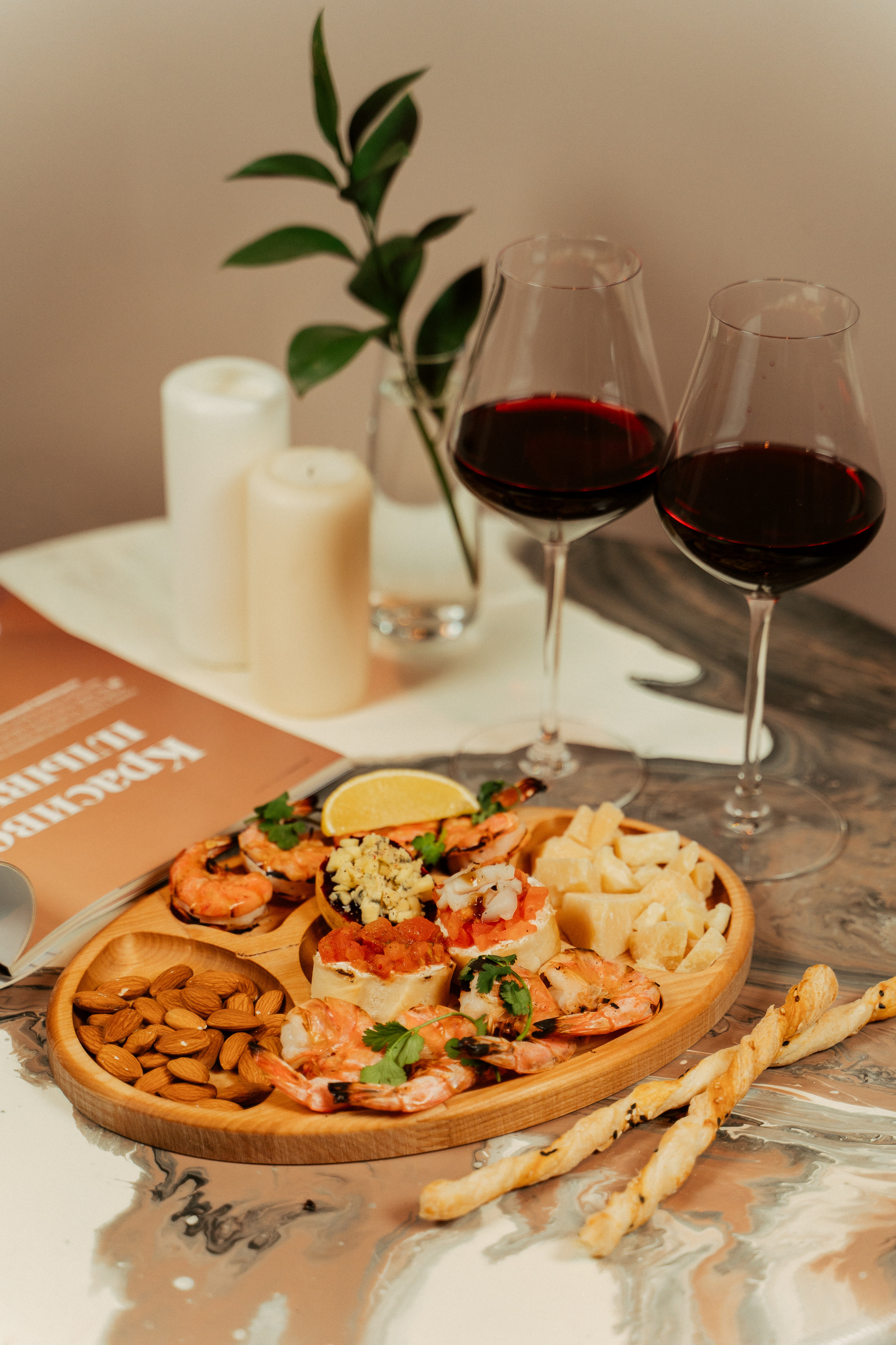 Закуски на деревянных досках. Фотограф Никита Анкудинов. Москва — Чебоксары — Казань