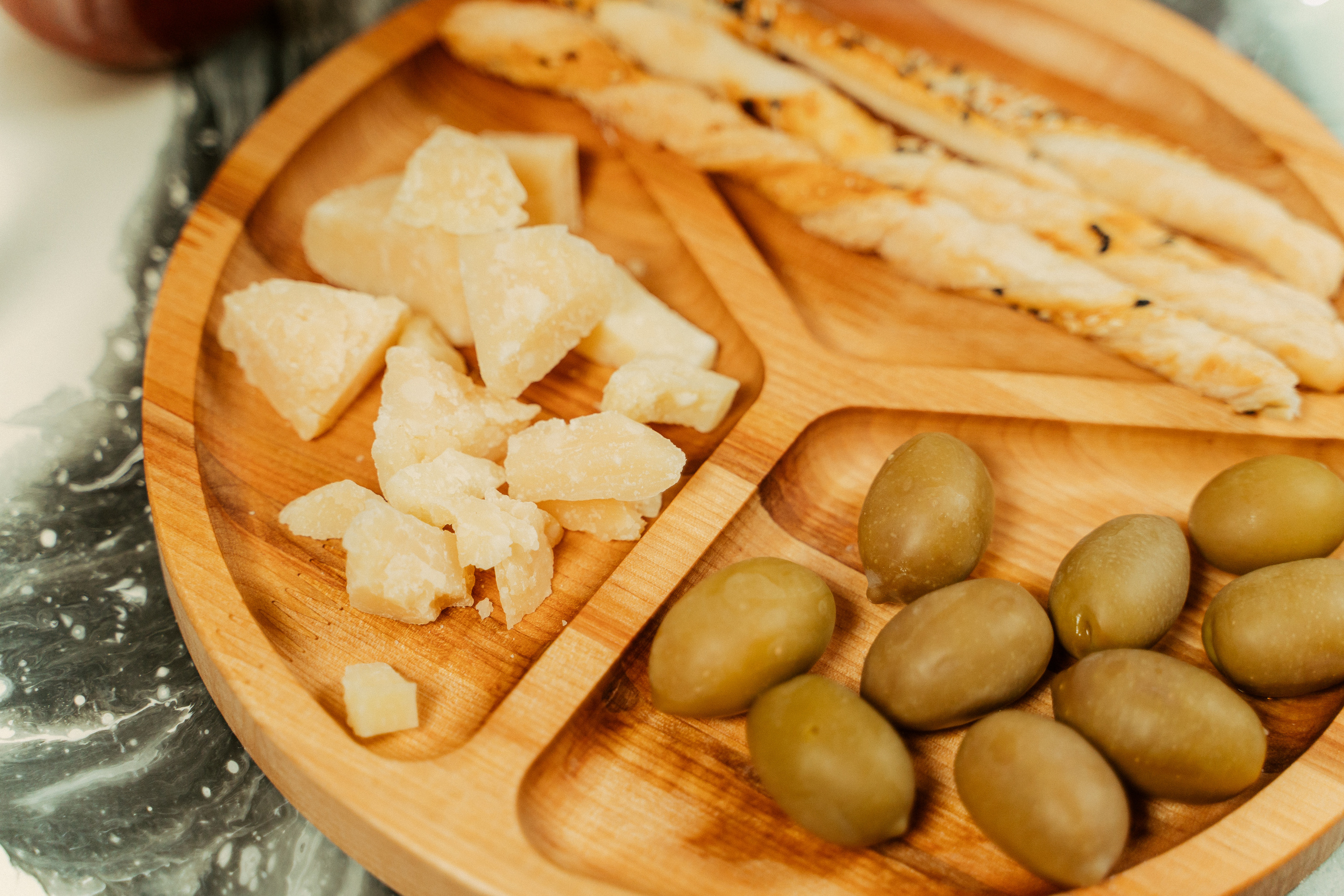 Закуски на деревянных досках. Фотограф Никита Анкудинов. Москва — Чебоксары — Казань