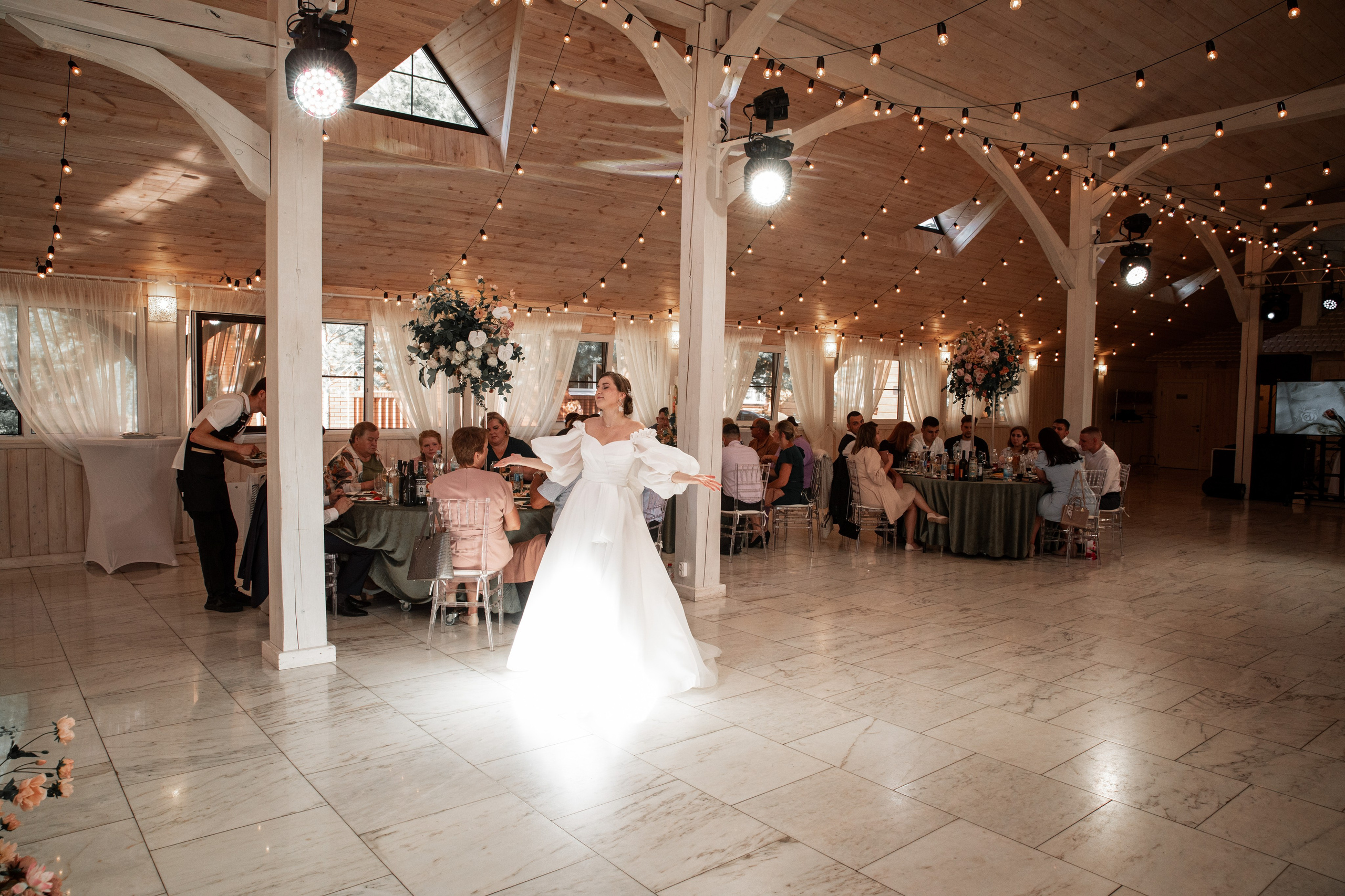 Стильная свадебная фотосессия Москва | Свадебный фотограф. Фотограф брендов и бизнеса в Москве Алексей Сентюрин