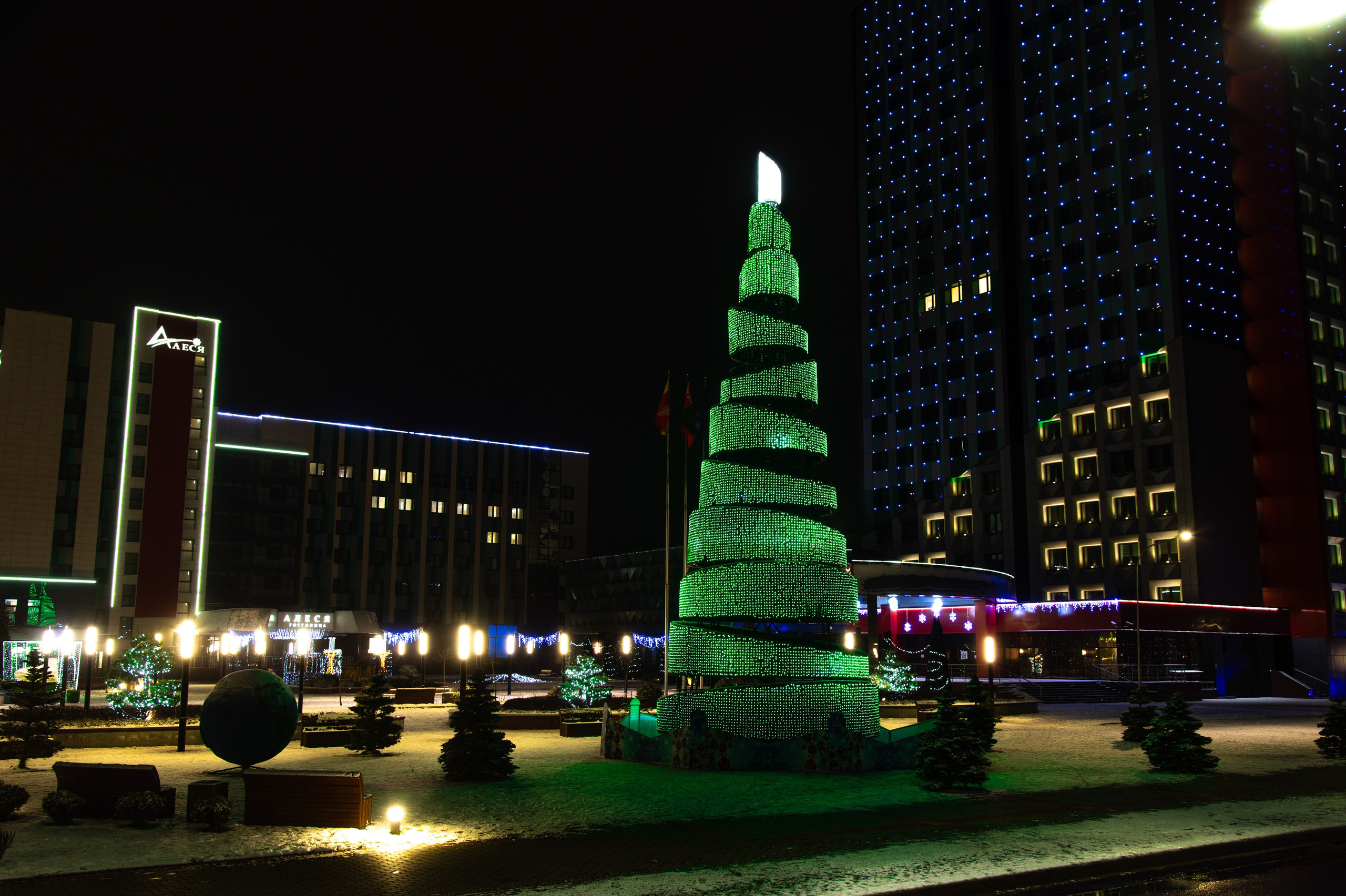 Новогодние украшения 2026. Фотограф Олег Юршевич Солигорск Минск