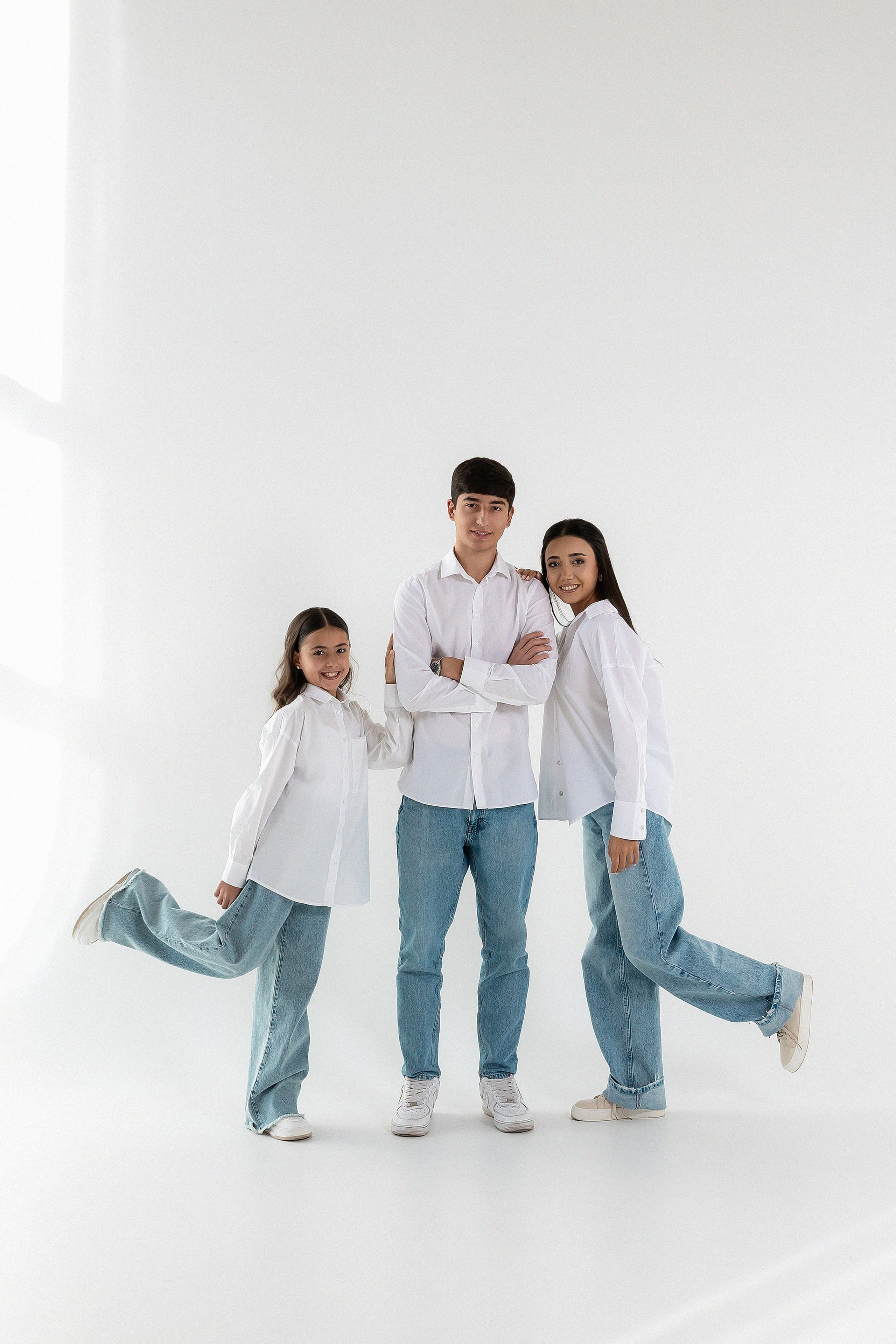 Brother and sisters. Фотограф и ретушер. (Армения/Россия)