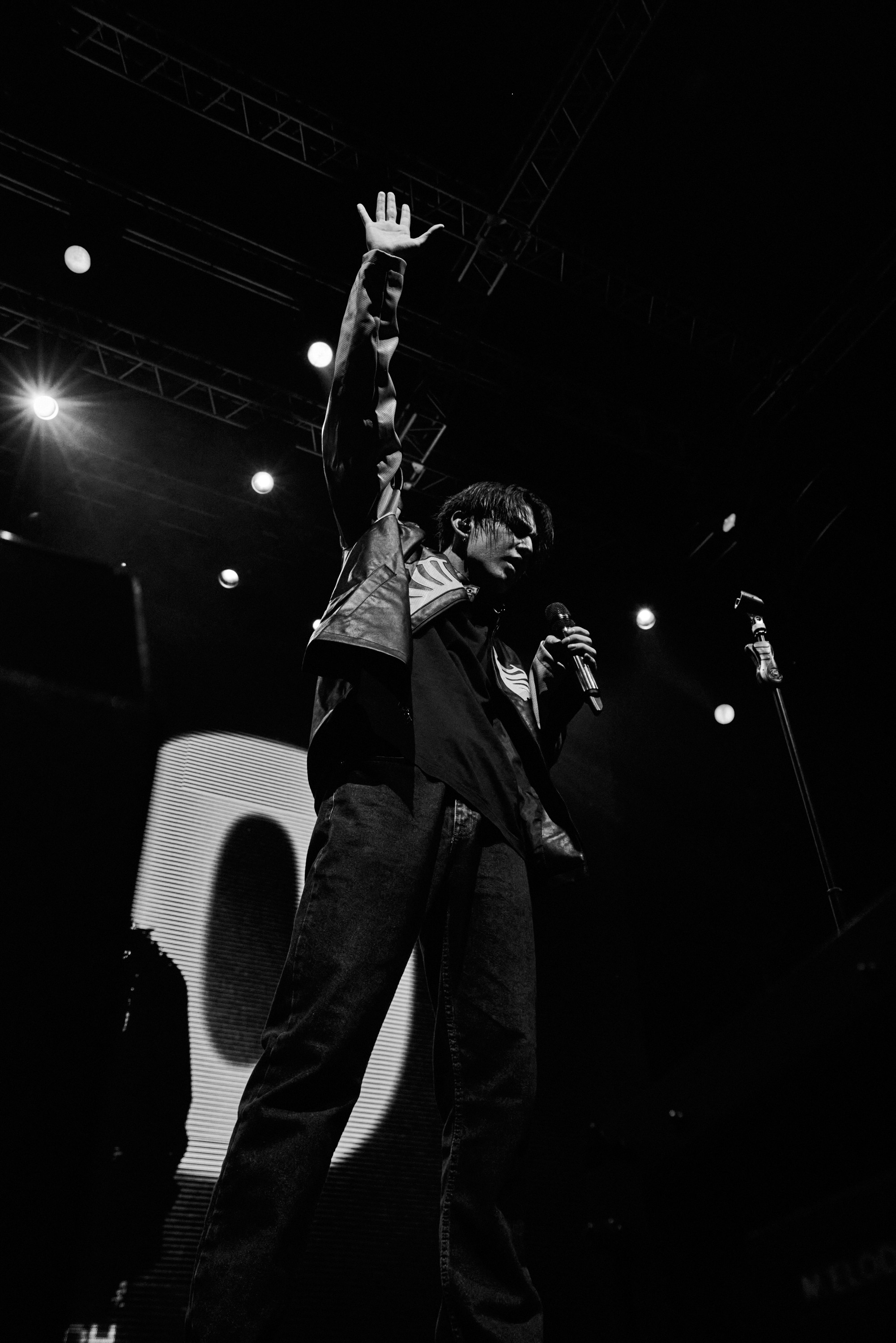 Певец Amirchik дал концерт в Воронеже