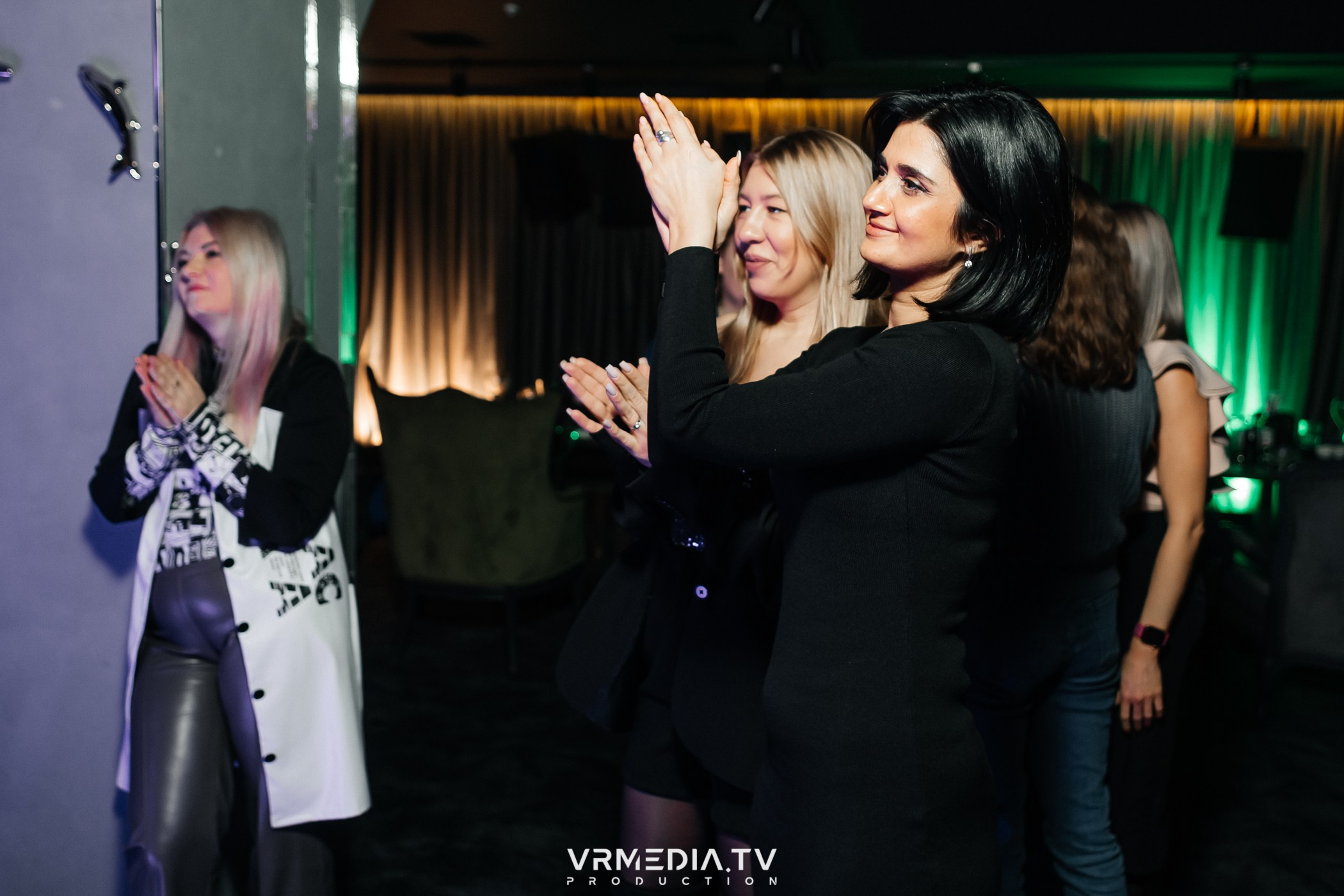 PARODY SHOW в караоке-баре «Volna»