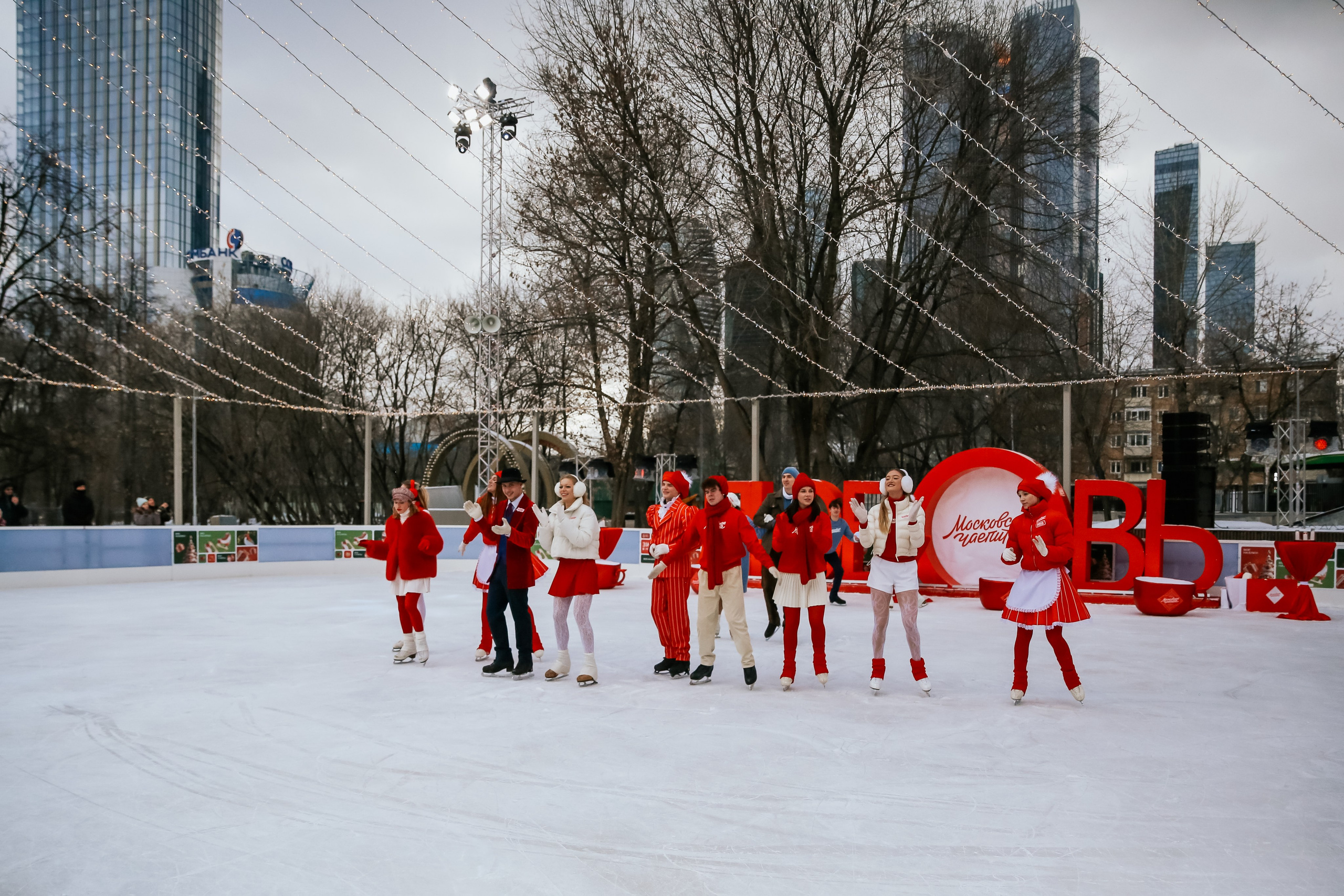 Ледовое шоу Сити каток Московское Чаепитие. Фотограф и видеограф Анна Домашенко