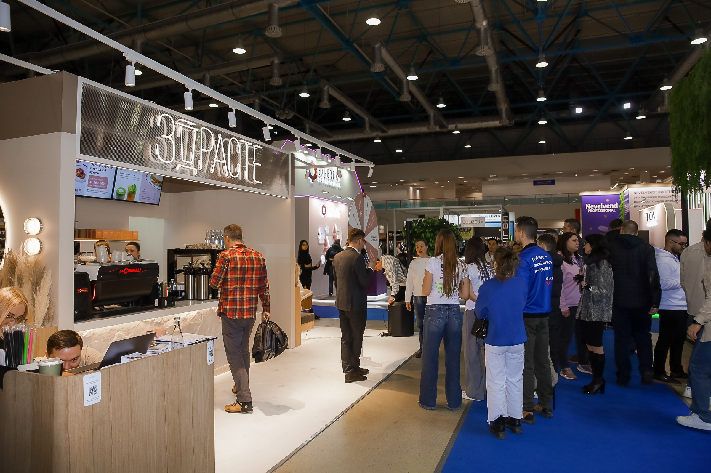 VERSOUS. ЭКСПОЦЕНТР. ЗДРАСТЕ. Фотограф в Москве Ольга Колесникова