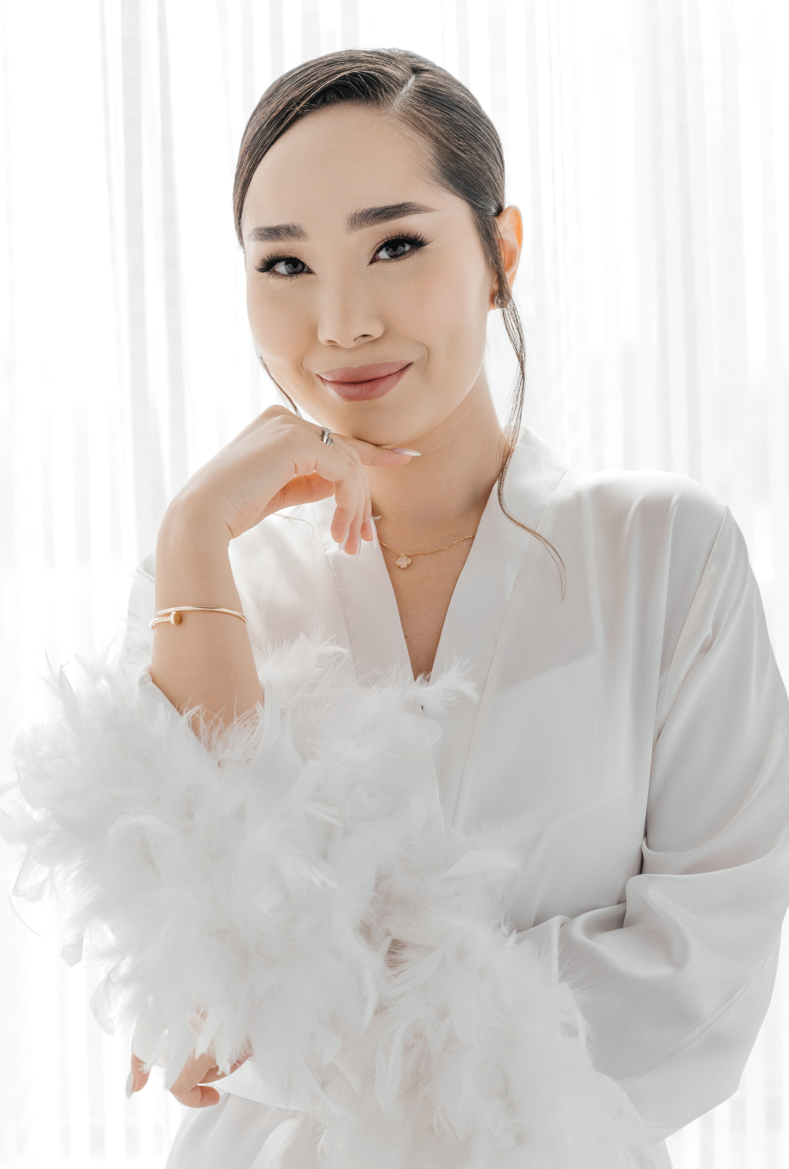 ANEL QYZ UZATU. HOME