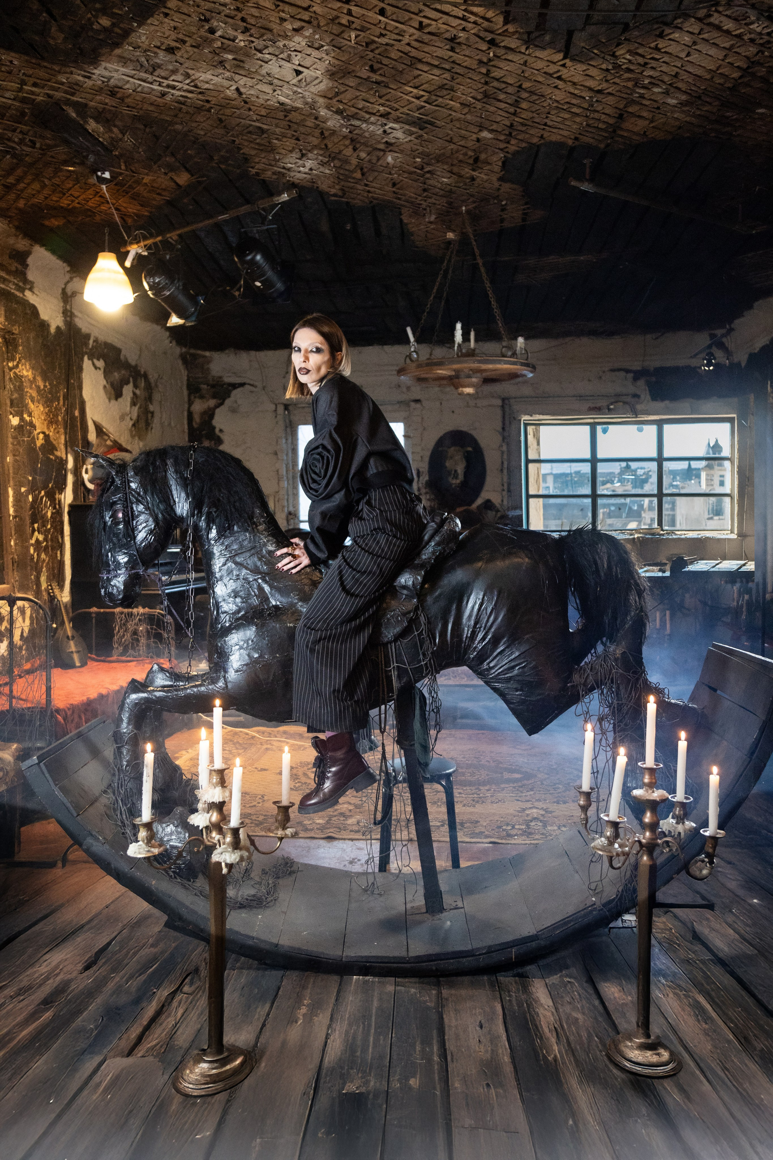 Для дизайнера — в мастеркской художника. Креатор Ольга Яш