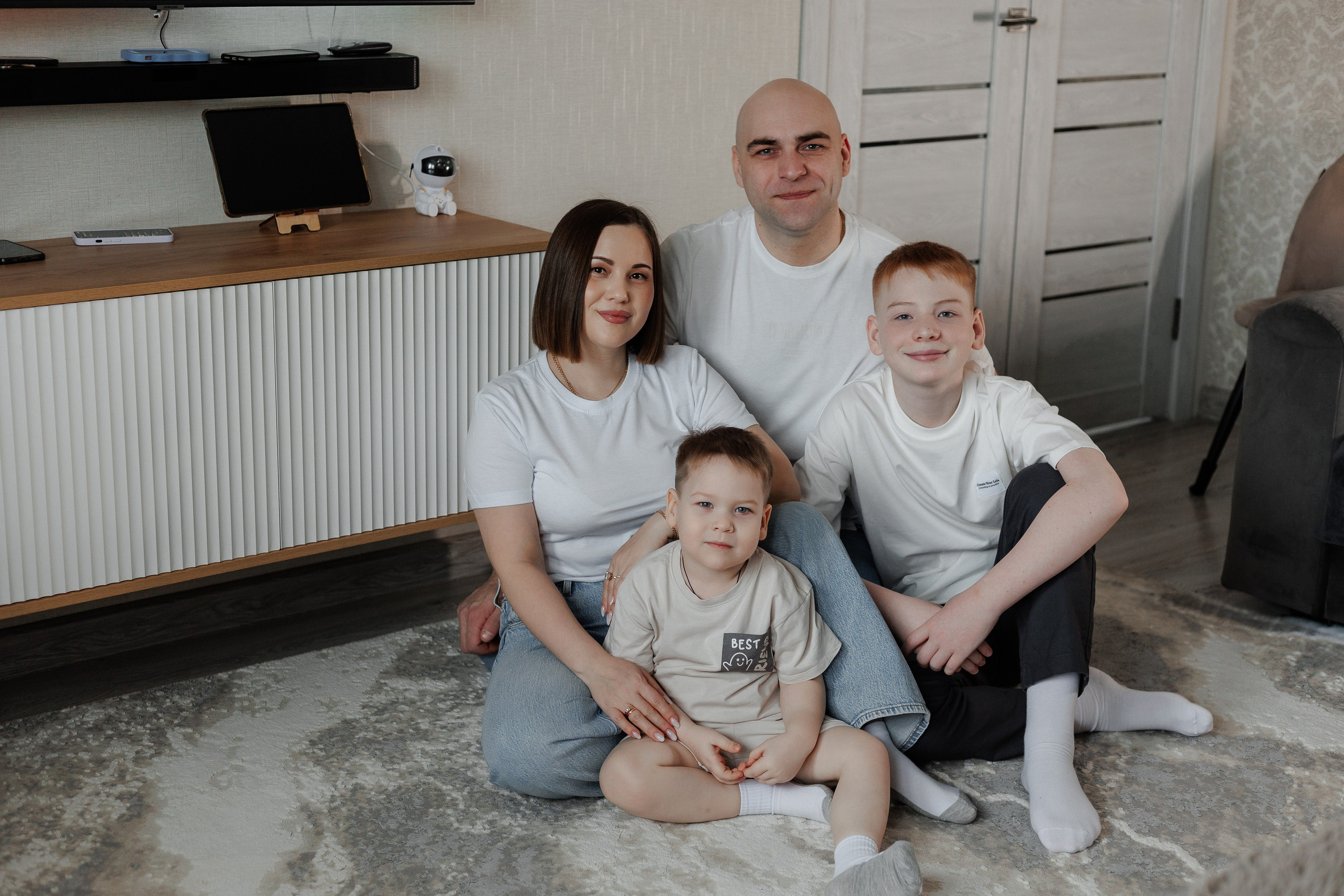 Ярослав, Анна, Даниил и Ярослав. Фотограф Татьяна Орлова