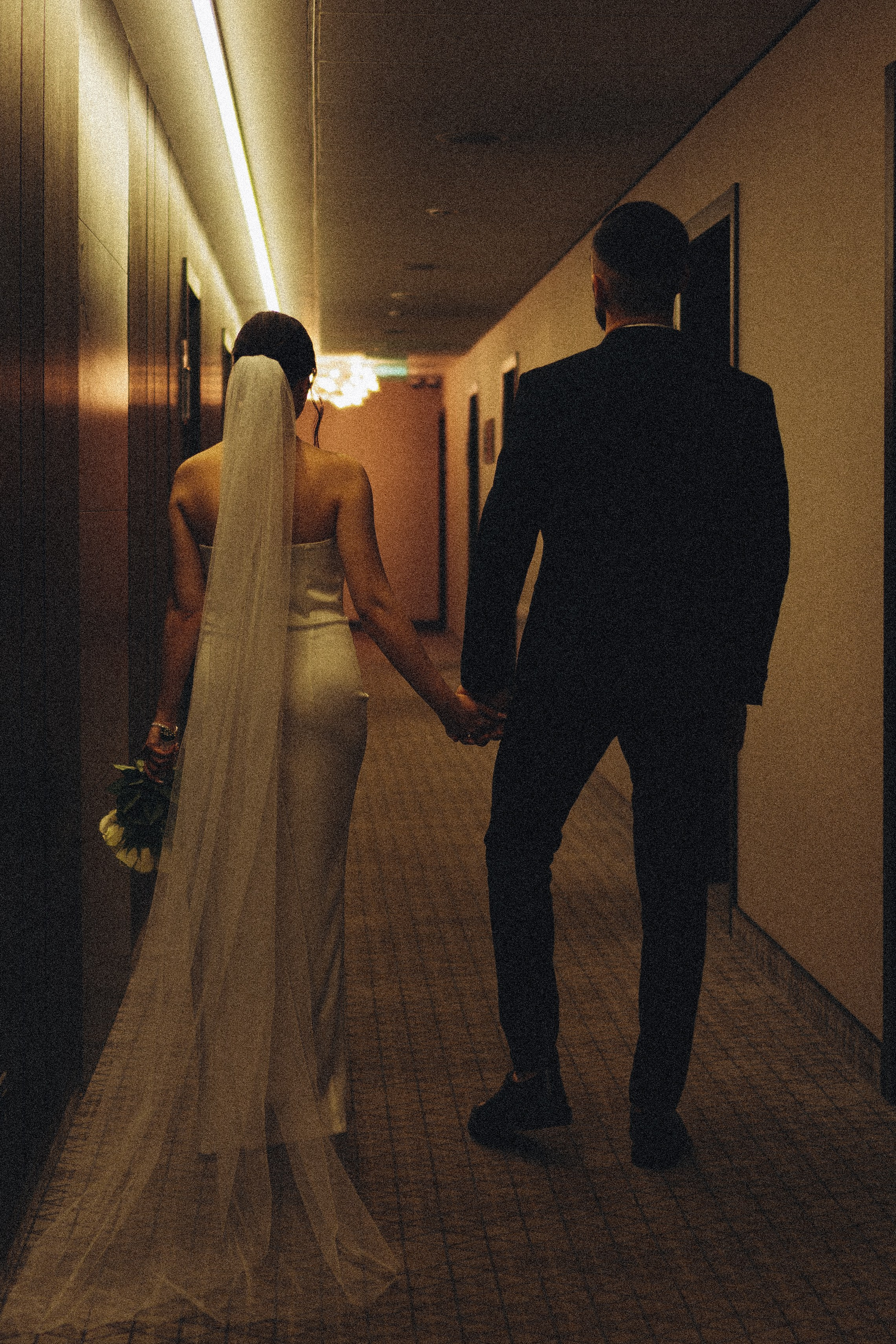 СВАДЕБНАЯ СЬЕМКА СБОРОВ ЖЕНИХА И НЕВЕСТЫ В ОТЕЛЕ И ТАКЖЕ ФОТОСЕССИИЯ В ОТЕЛЕЕ МЕГАПОЛИС БРЯНСК. Профессиональный фотограф, Санкт-Петербург — Виктория Богомолова