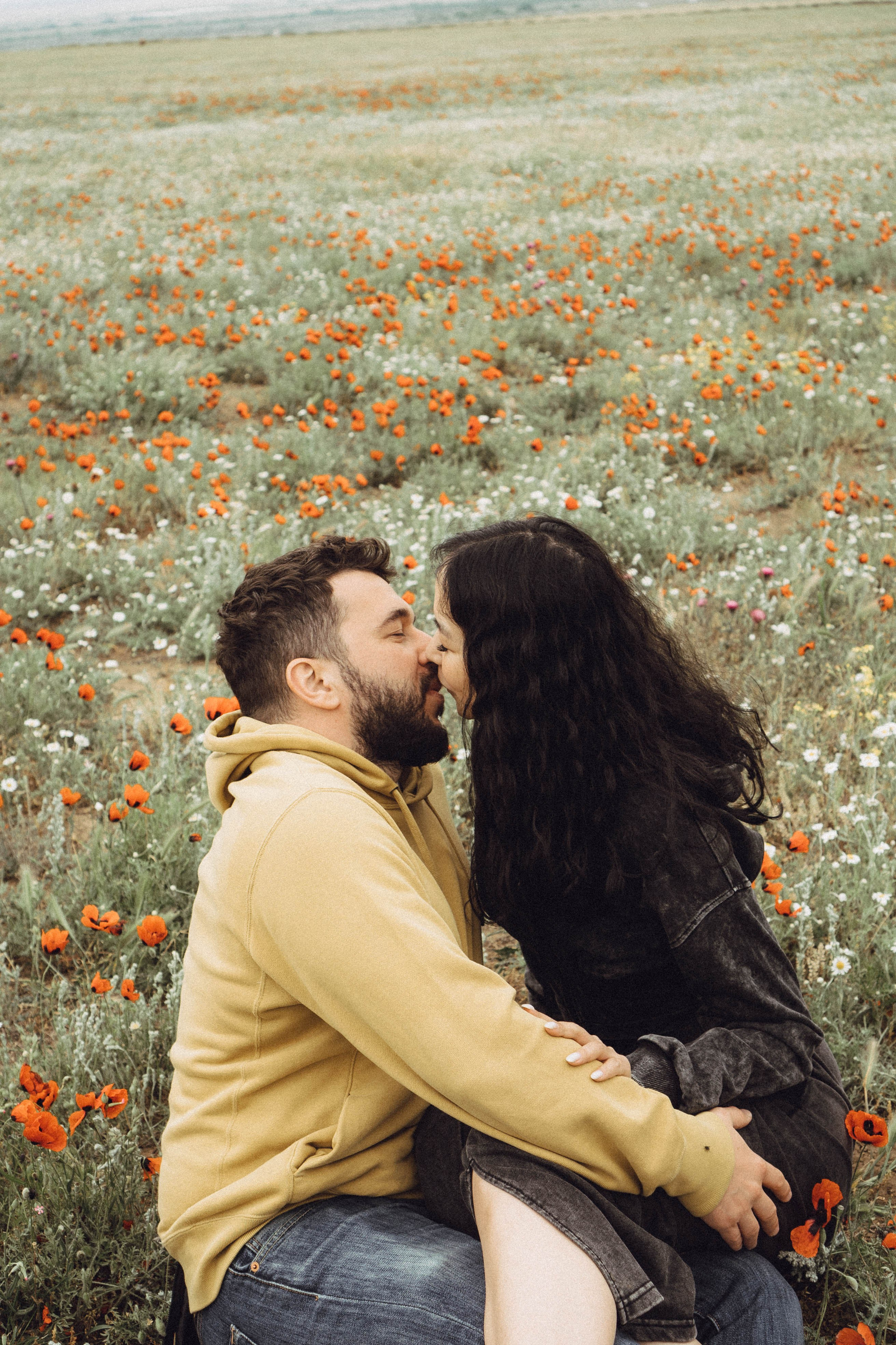 Любовь в маковом поле. Профессиональный фотограф, Санкт-Петербург — Виктория Богомолова