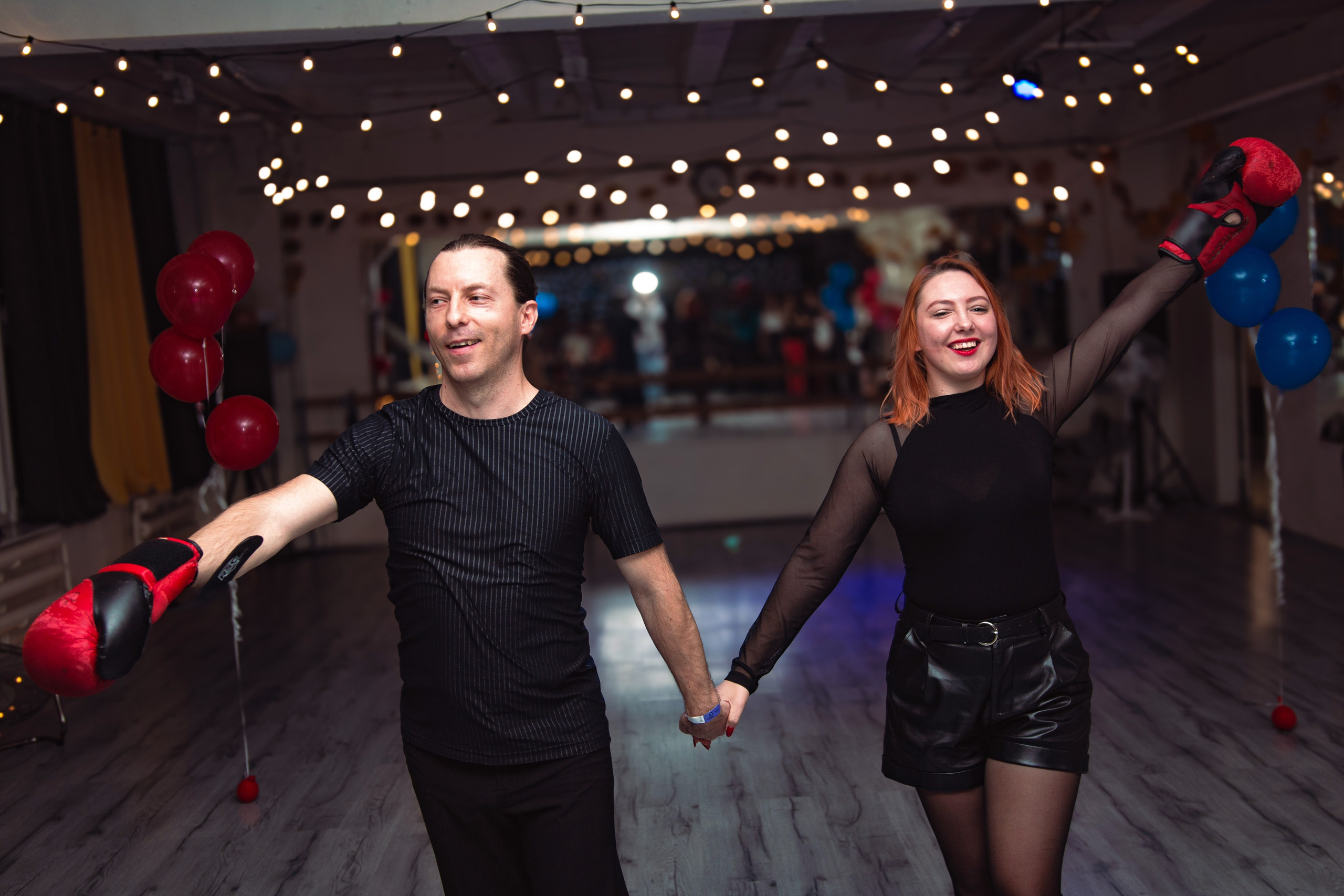 Вечеринка в школе танцев Dance cafe