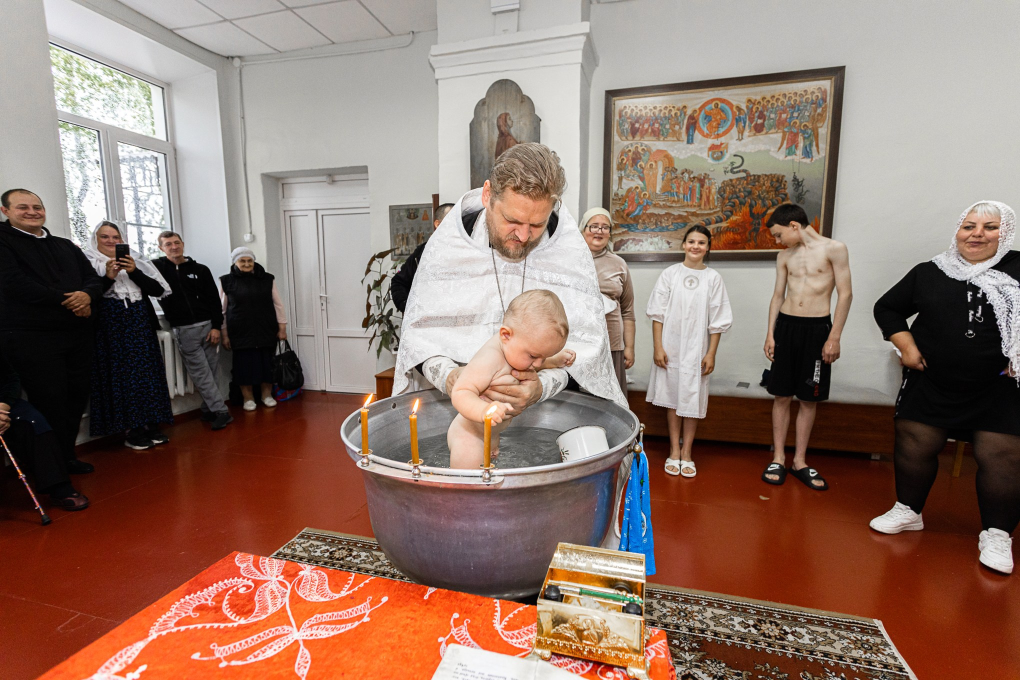 Свадьба, роспись в ЗАГСе, венчание, крещение, выписка из роддома — фотосъёмка. Визуальная упаковка брендов и проектов через фото и видеопроизводство