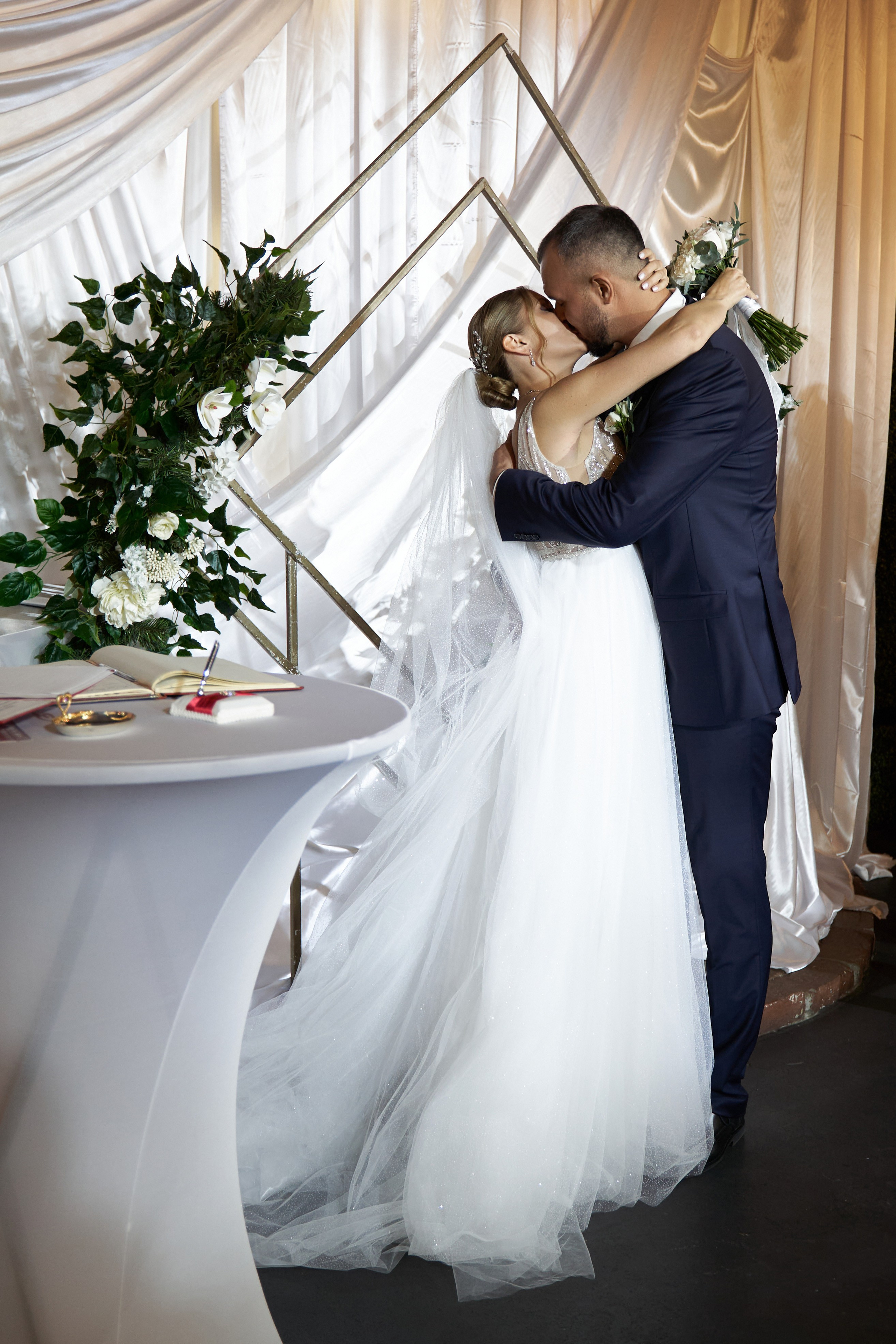 Свадебный и Репортажный фотограф в Санкт-Петербурге Дмитрий Бирцев