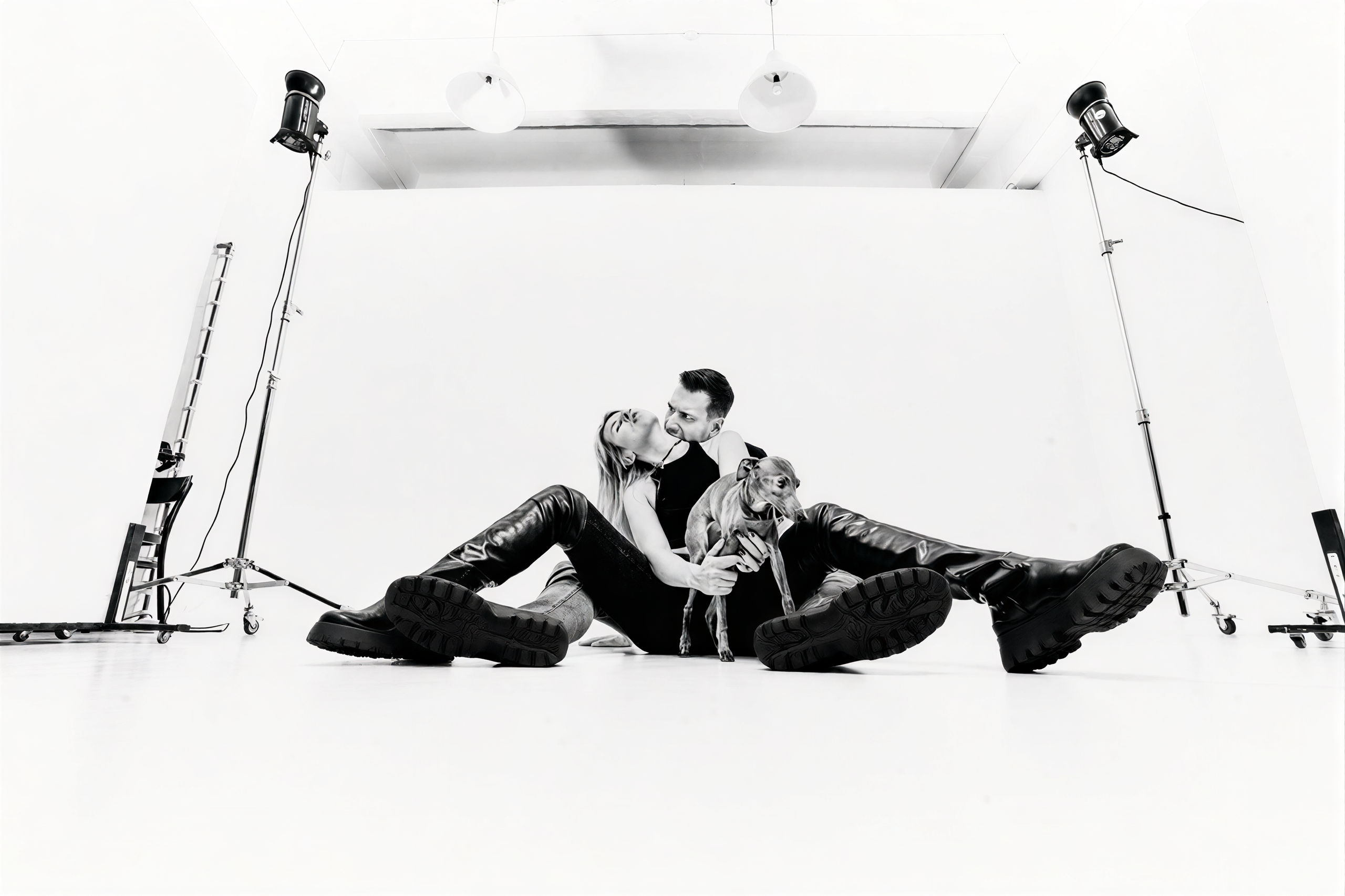 Алексей, Валерия и Пати. Главная