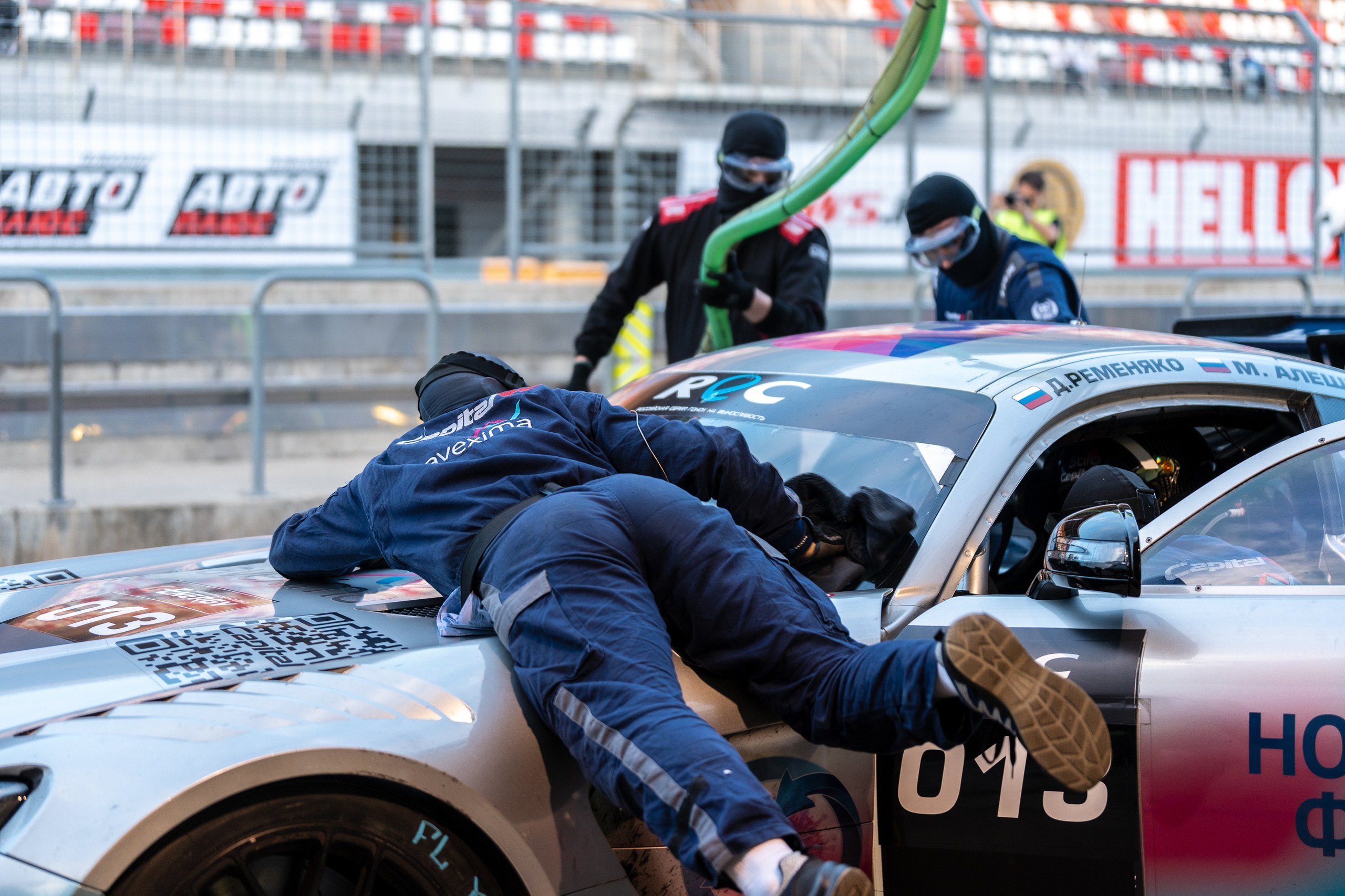 Фото четвертого этапа Российской серии гонок на выносливость. Фотограф Николай Прокофьев модельные тесты в Москве