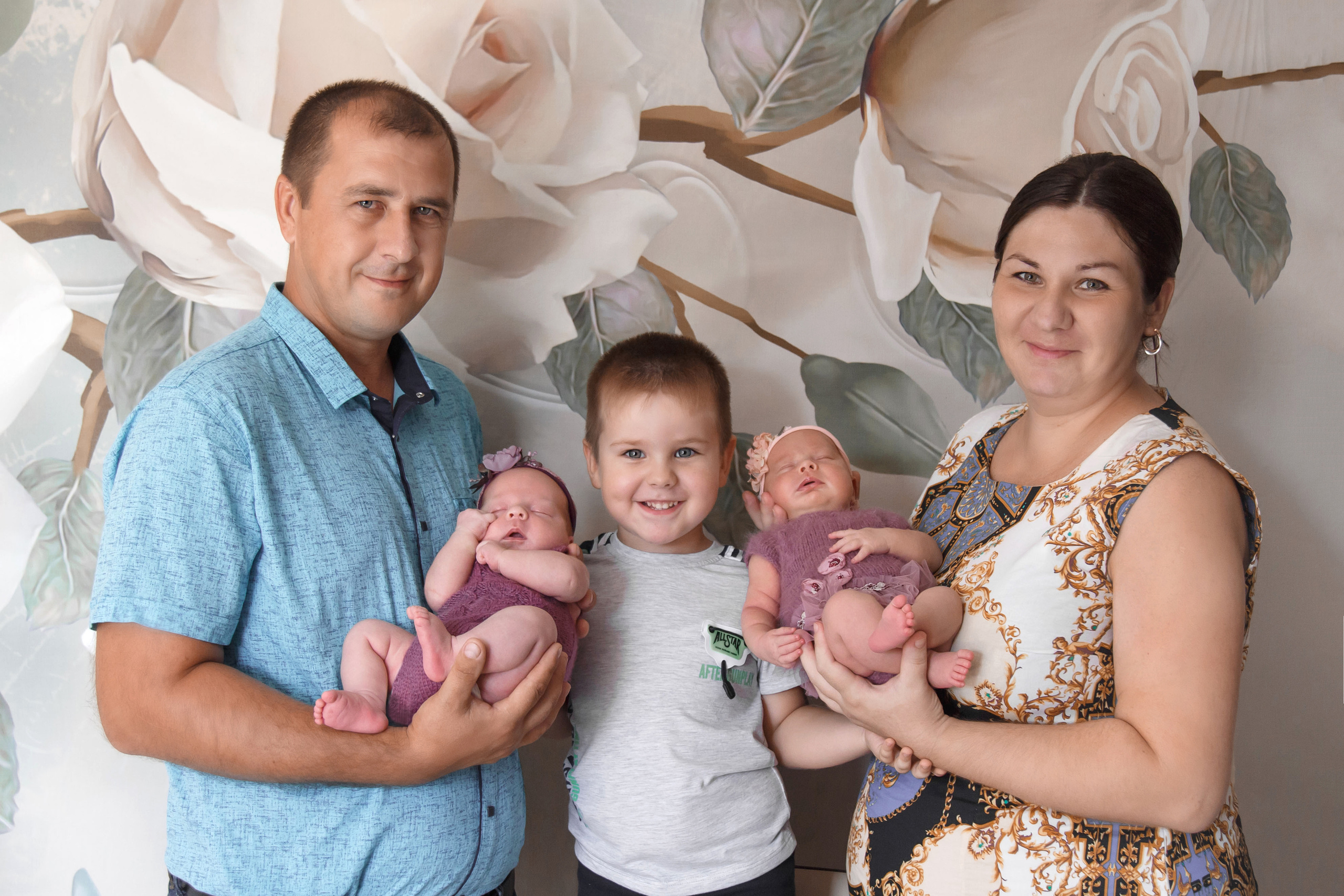 Аня и Катя. ФОТОСТИЛЬ, изготовление рекламной продукции в Приморско-Ахтарске